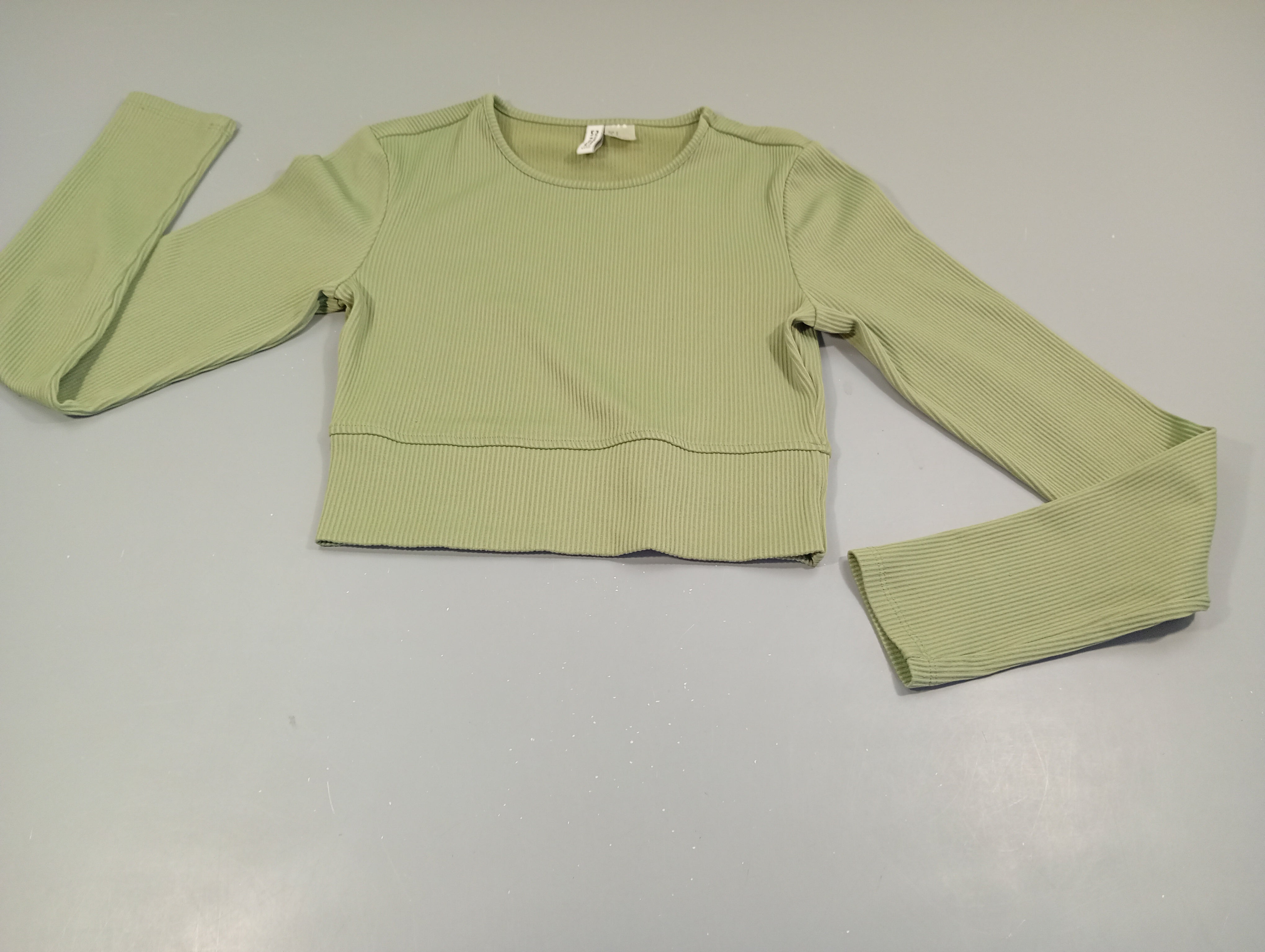 Crop top vert clair  satiné côtelé