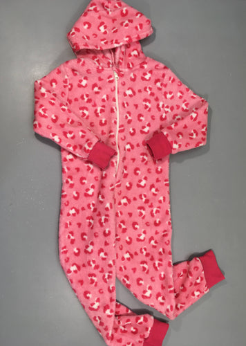 Combinaison zippée velours rose motifs léopard à capuche, moins cher chez Petit Kiwi