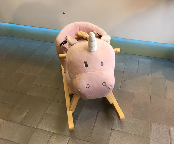 Licorne Lina à bascule veloudoux rose, moins cher chez Petit Kiwi