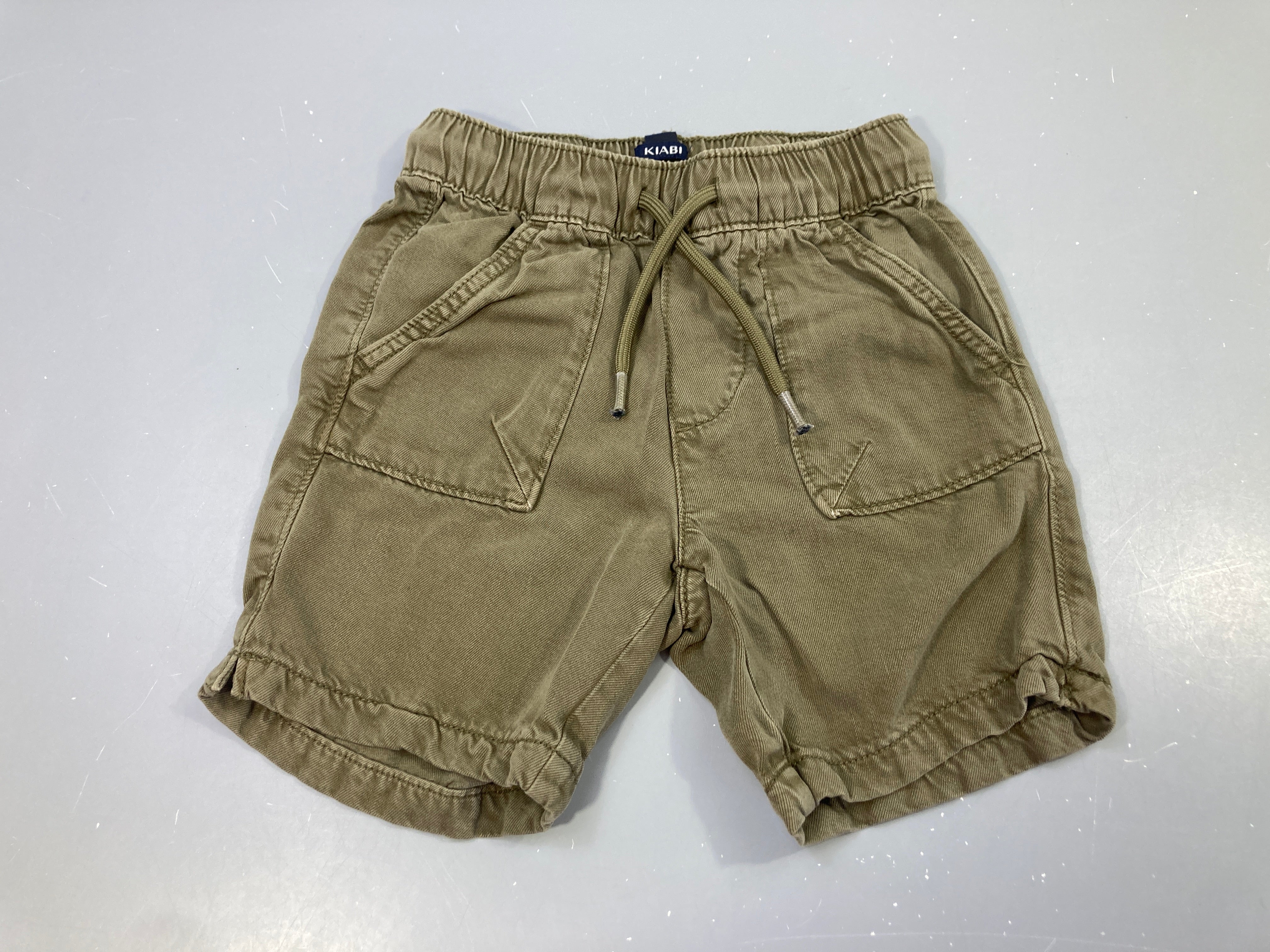 Bermuda kaki effet délavé taille élastique