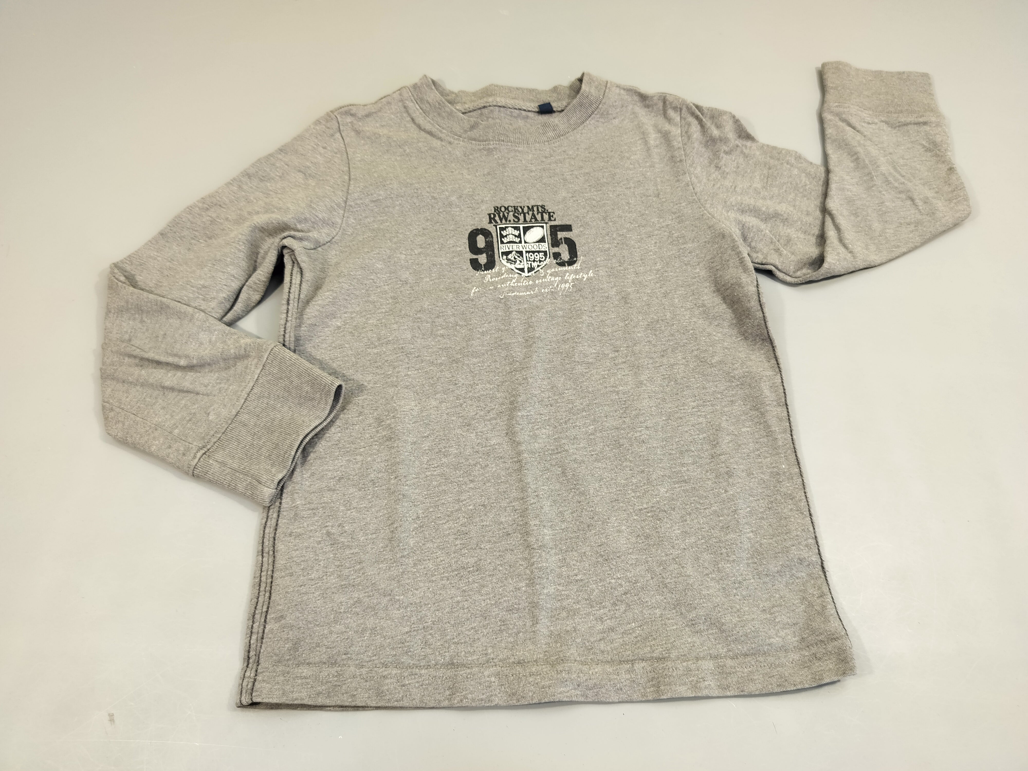 Sweat gris écussson 