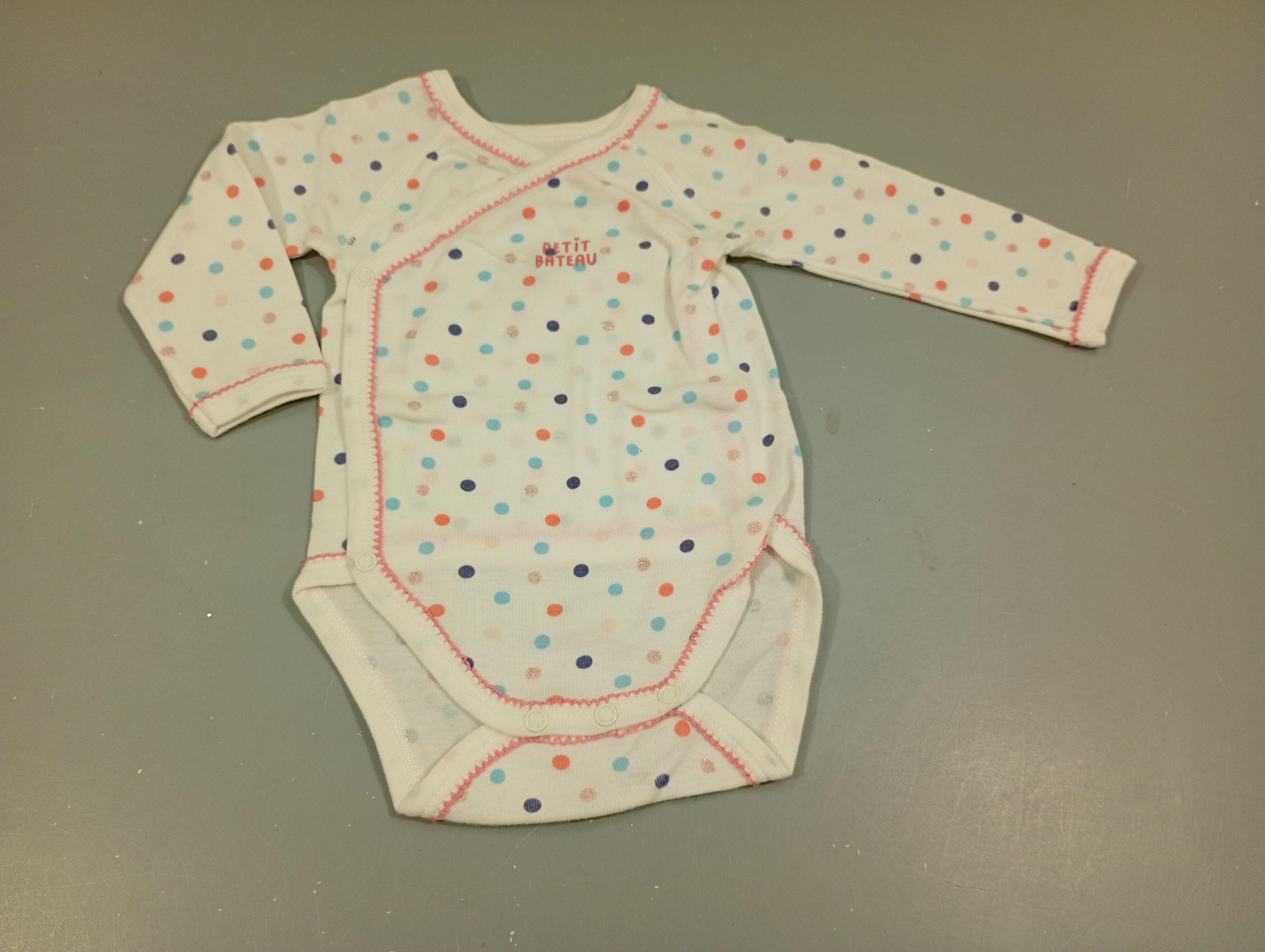 Body m.l blanc à pois colorés