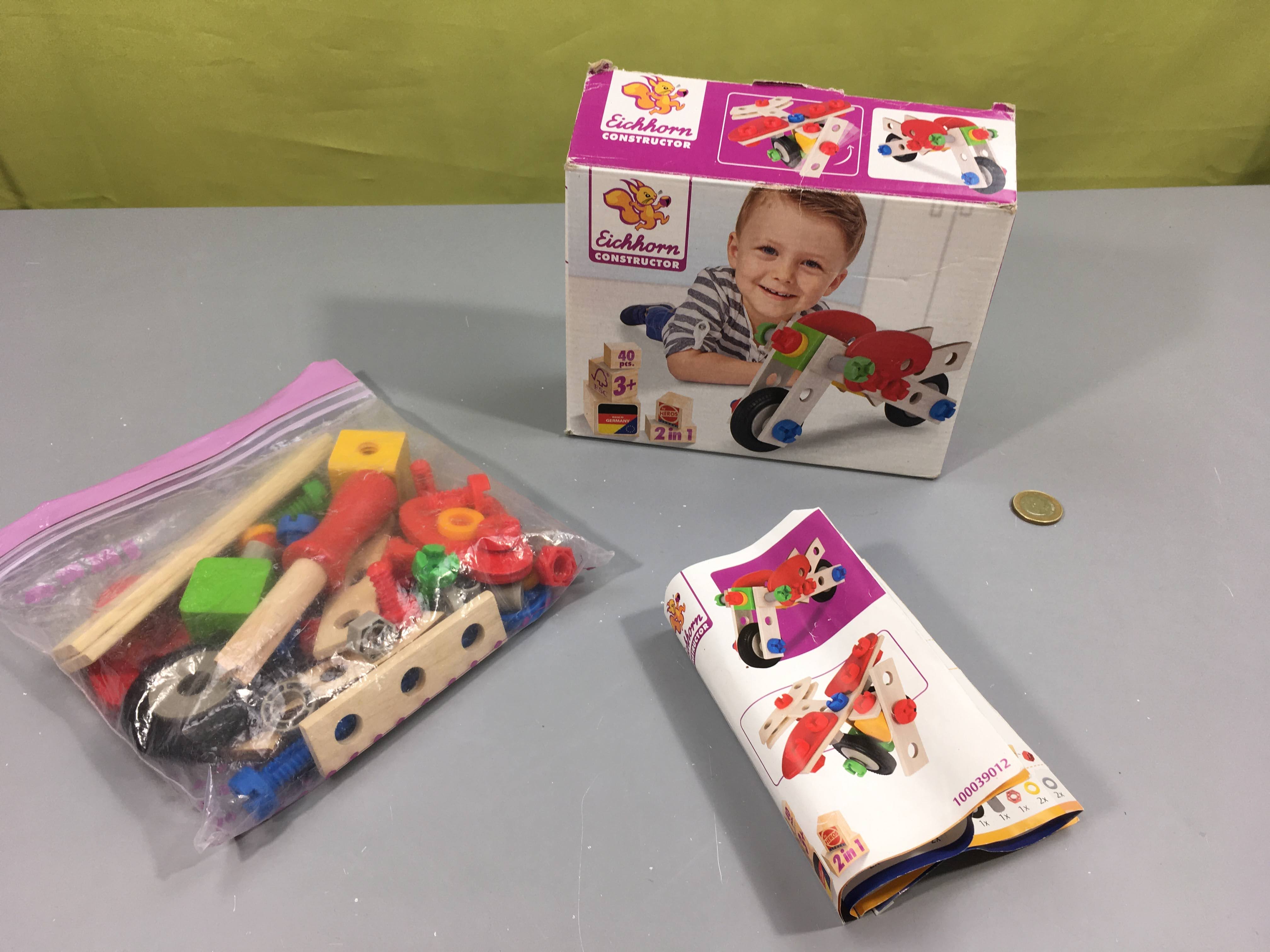 Jeu de construction en bois  40 pcs +3a Complet