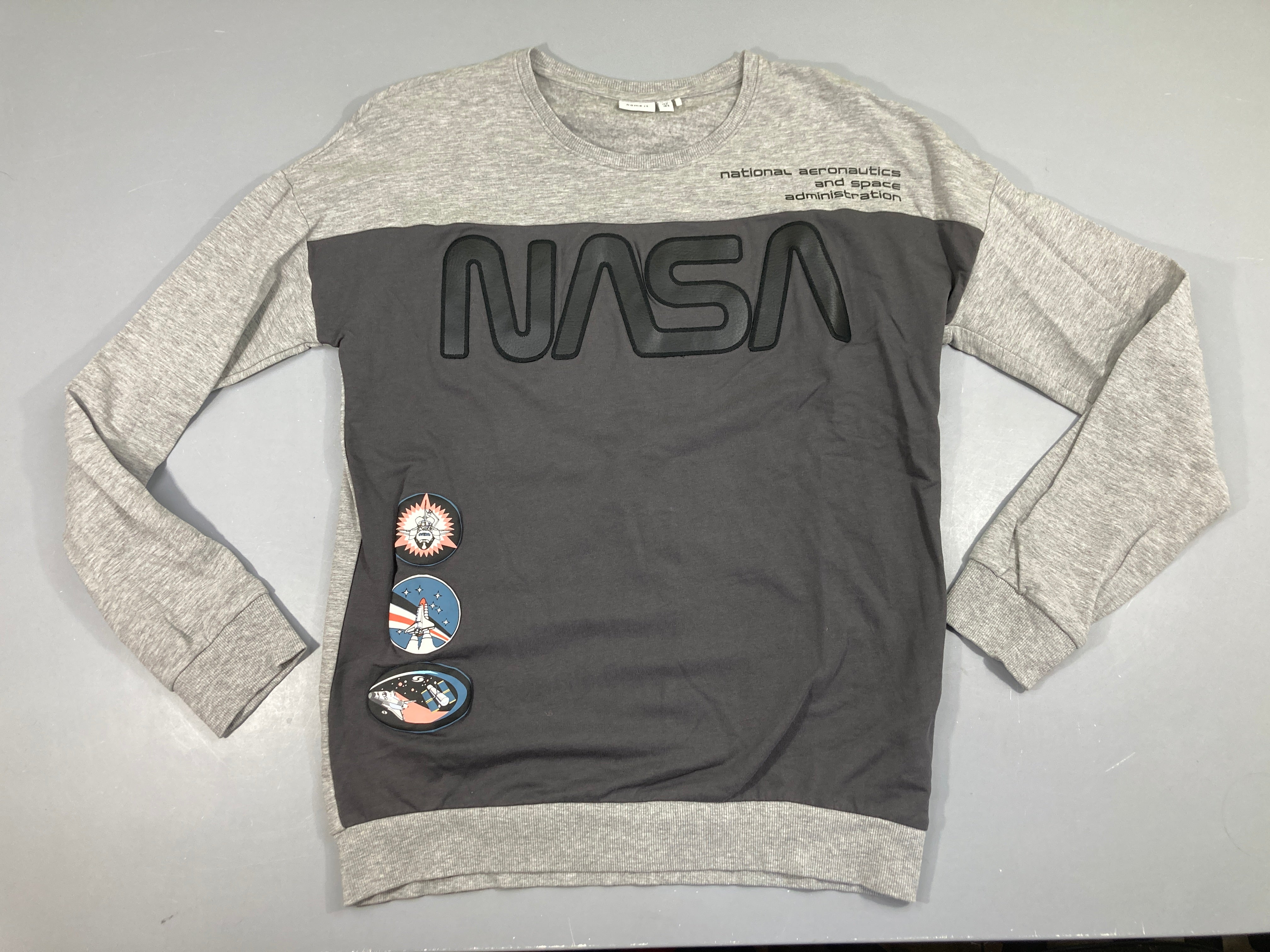 Sweat gris Nasa