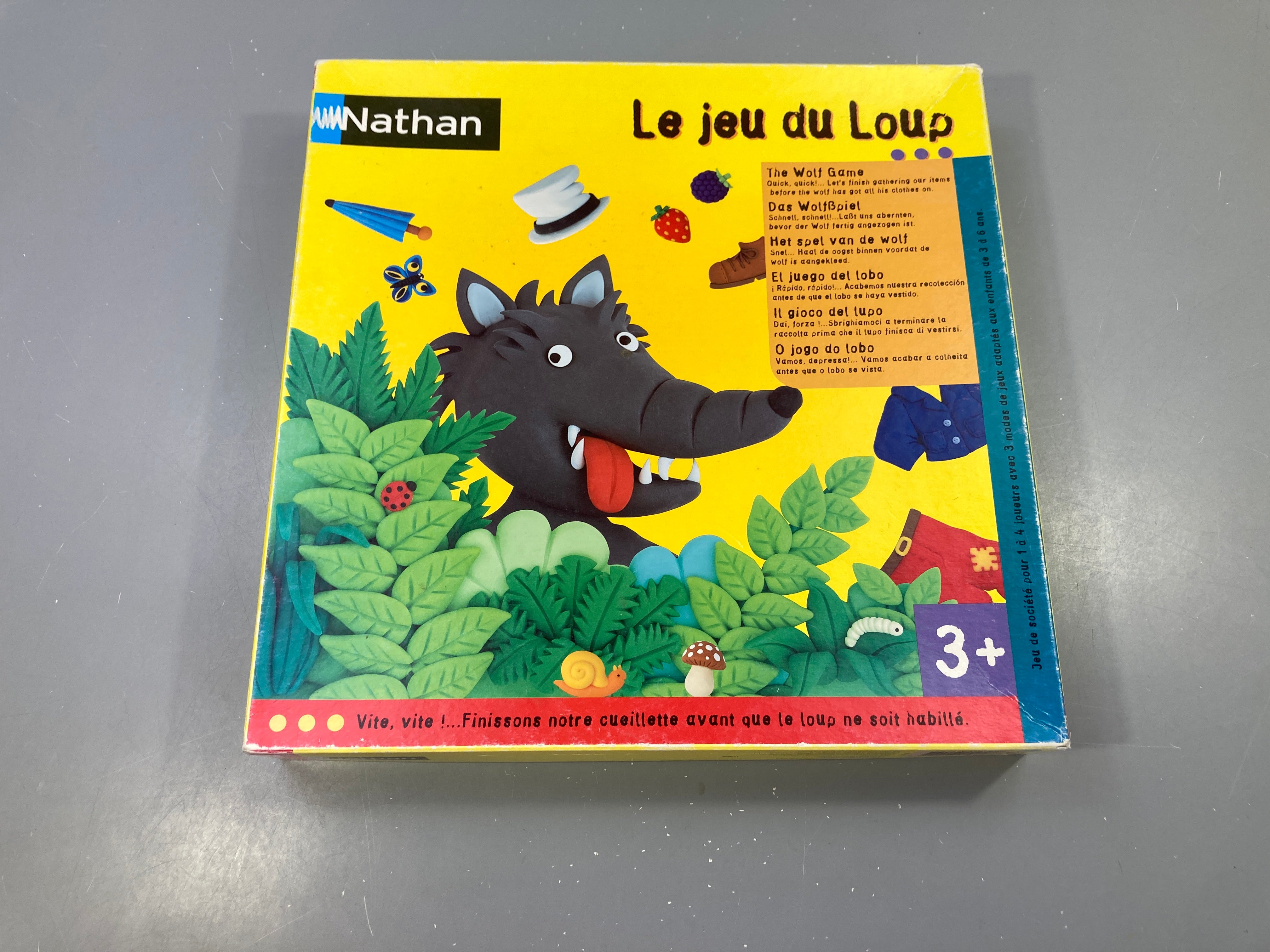 Le jeu du loup +3a Complet (certaines pièces cartonées légèrement cornées)
