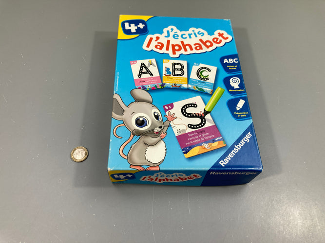 J'écris l'alphabet +4 (Feutre à changer! et quelques carte cordonnées/griffonnées), moins cher chez Petit Kiwi