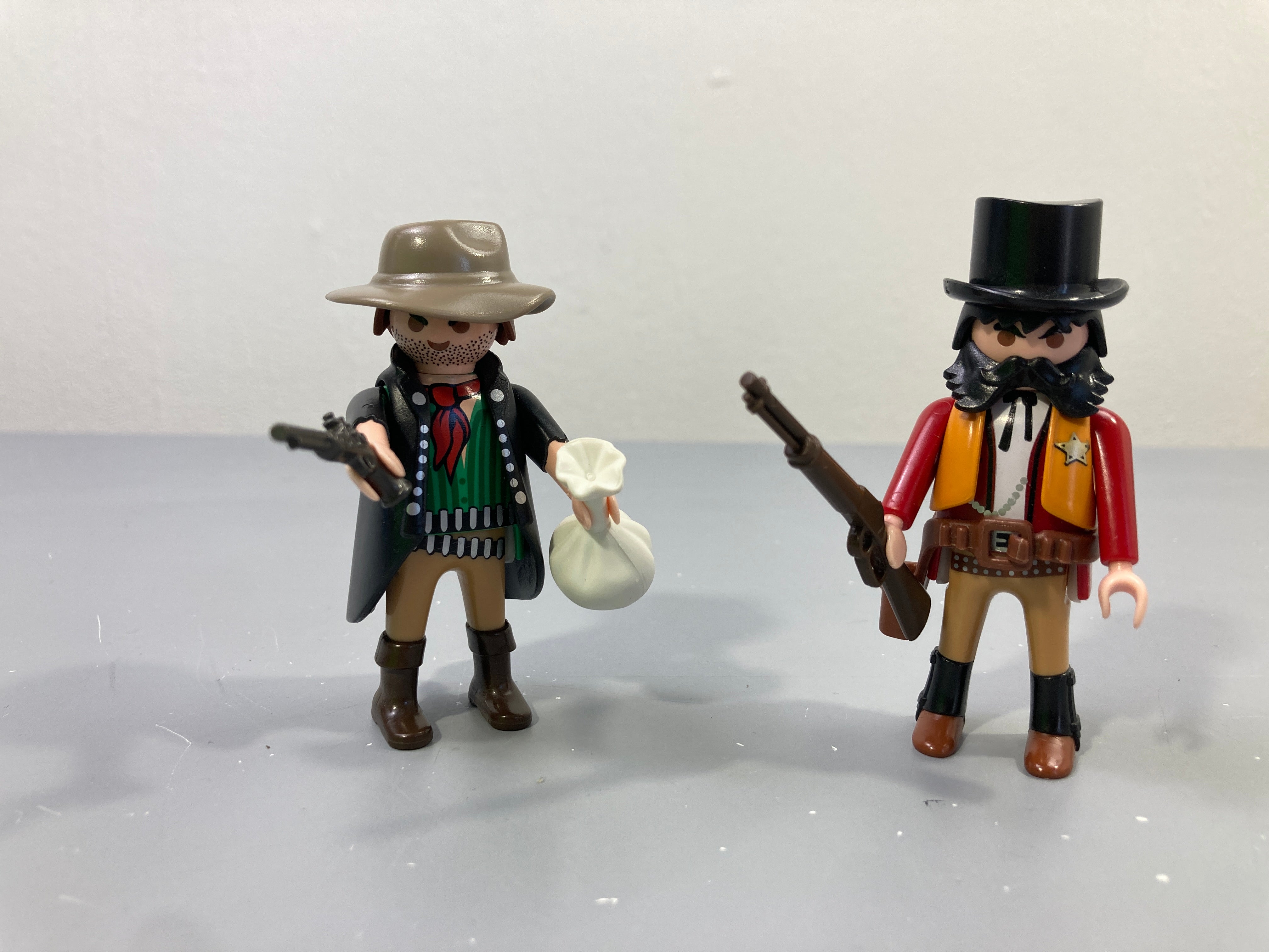 Playmobil - 5512 - Cow-boy Bandit & shérif Complet