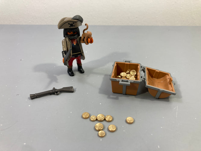 Playmobil 4767 – Pirate avec coffre au trésor-Complet, moins cher chez Petit Kiwi