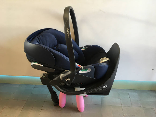 Siège coque Cybex Cloud Z2 I-Size Platinum bleu, 0-13kg, +- 18m, compatible avec la base Z2 (240€ NEUF)+ Base Z2, Cybex (200€ NEUF) + accessoires, moins cher chez Petit Kiwi