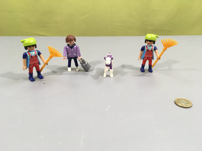 Lot de 3 personnages de ferme + 1 vache, moins cher chez Petit Kiwi