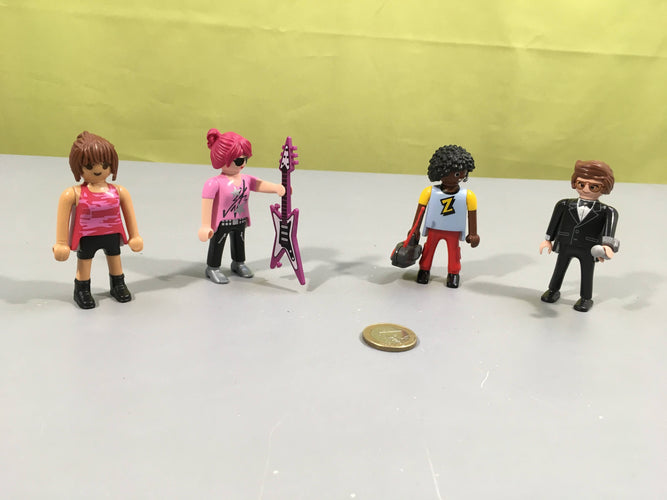 Lot de 4 chanteurs danseurs, moins cher chez Petit Kiwi