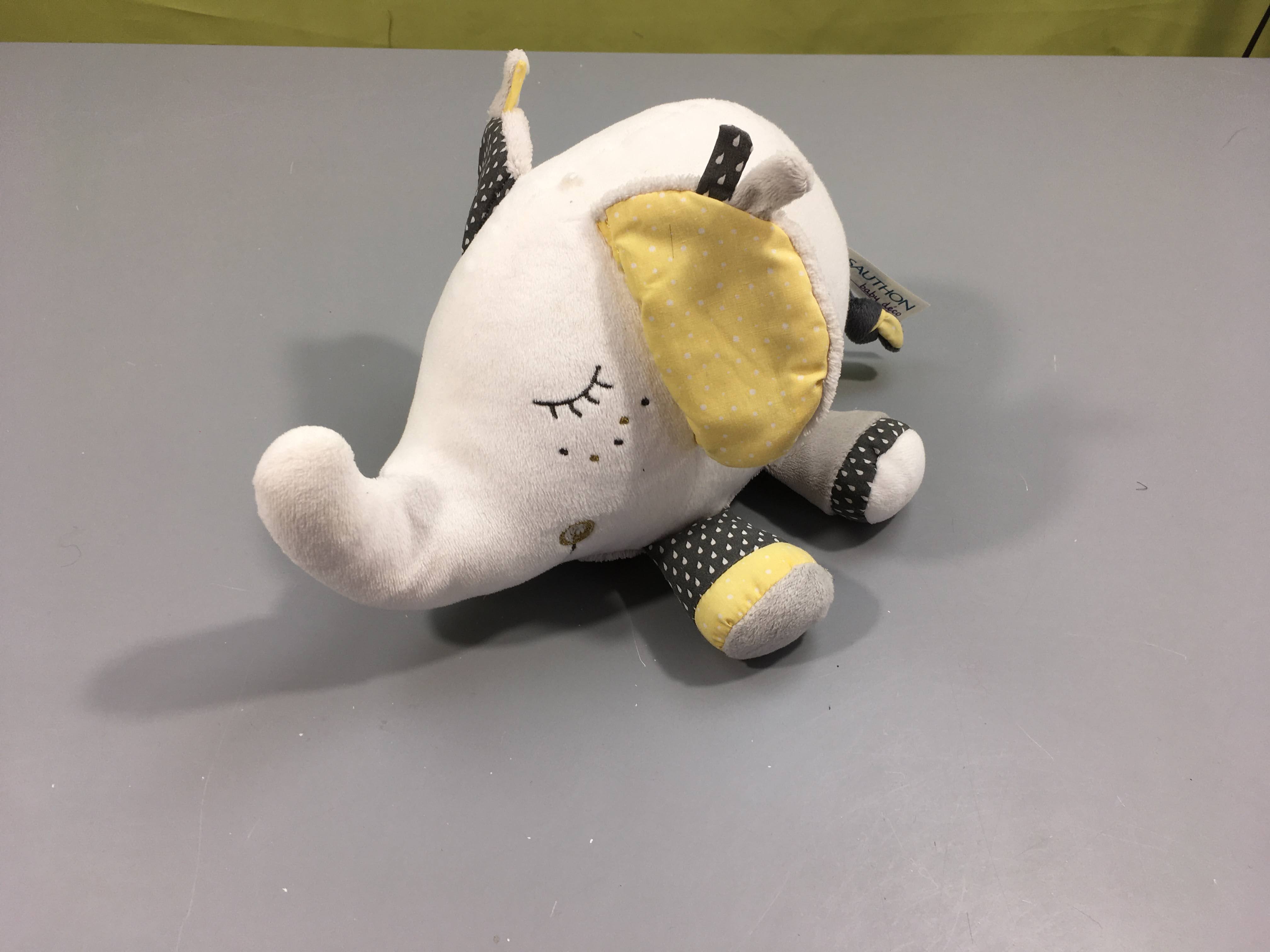 Doudou Babyfan moyen modèle - 28 x 23 cm -  SAUTHON