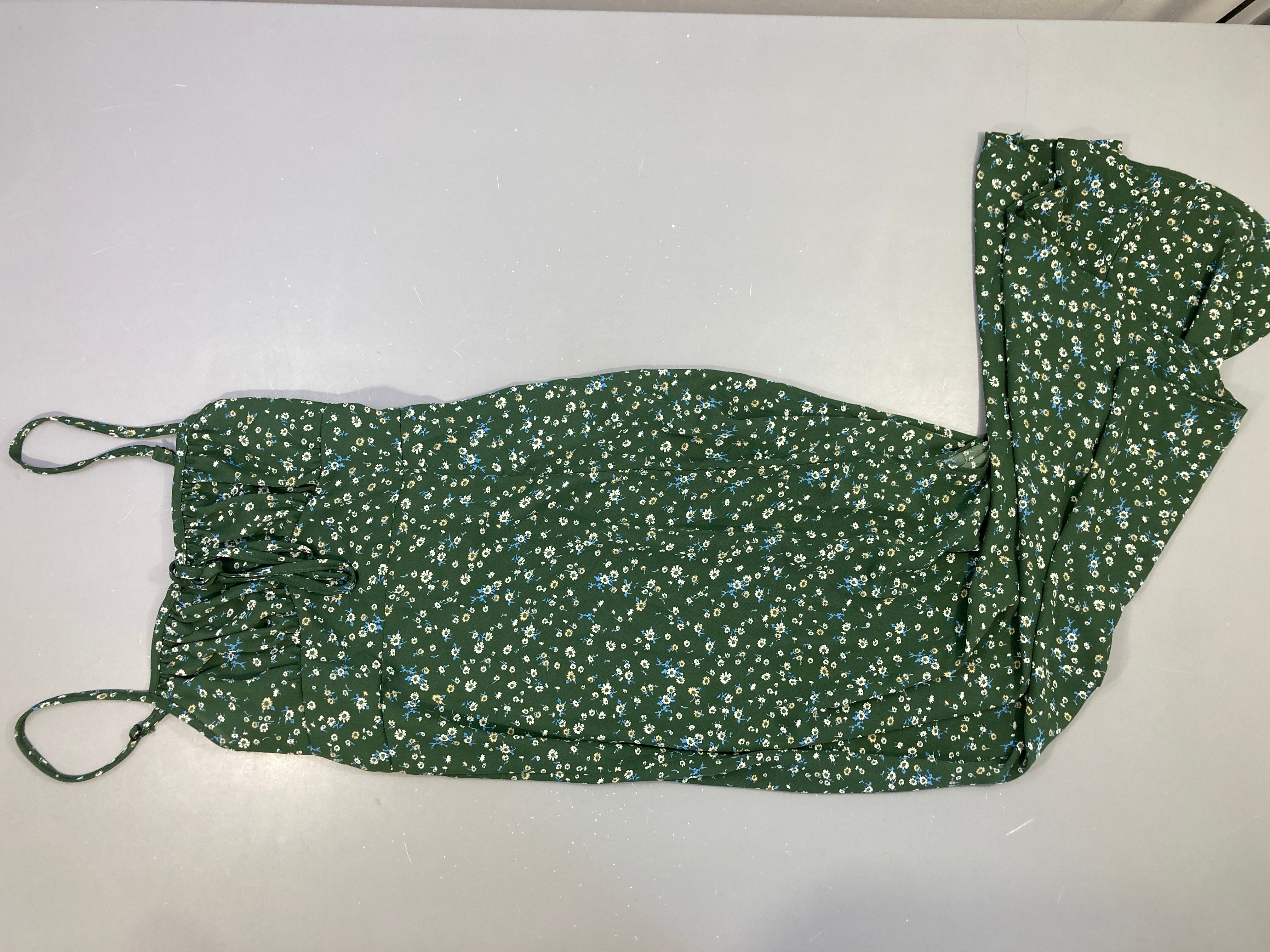 Robe s.m longue verte fleurie