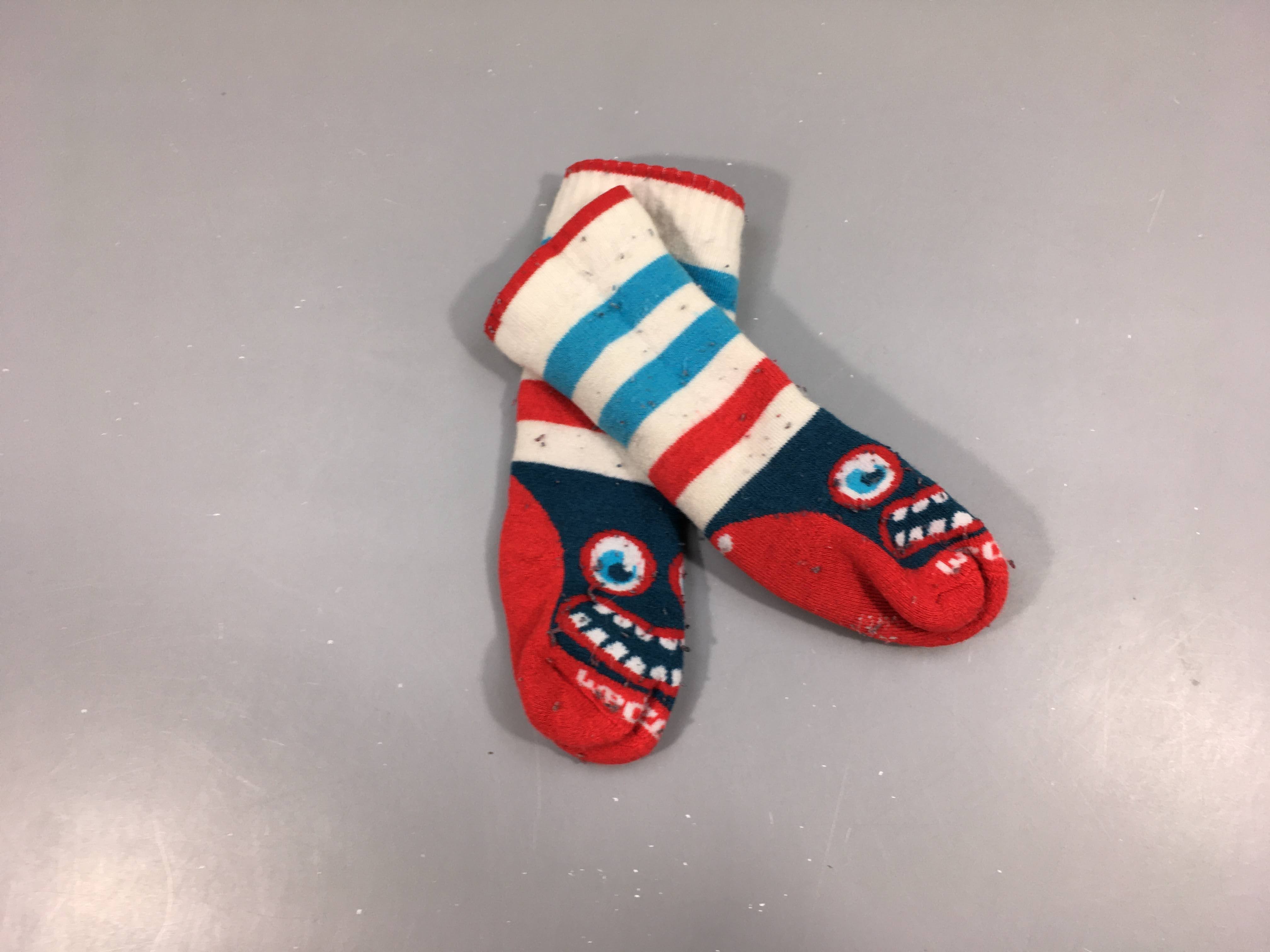 Chaussettes de ski Wed'ze rouge-bleu-blanc Légèrement souillées talon 1 peu boulochée