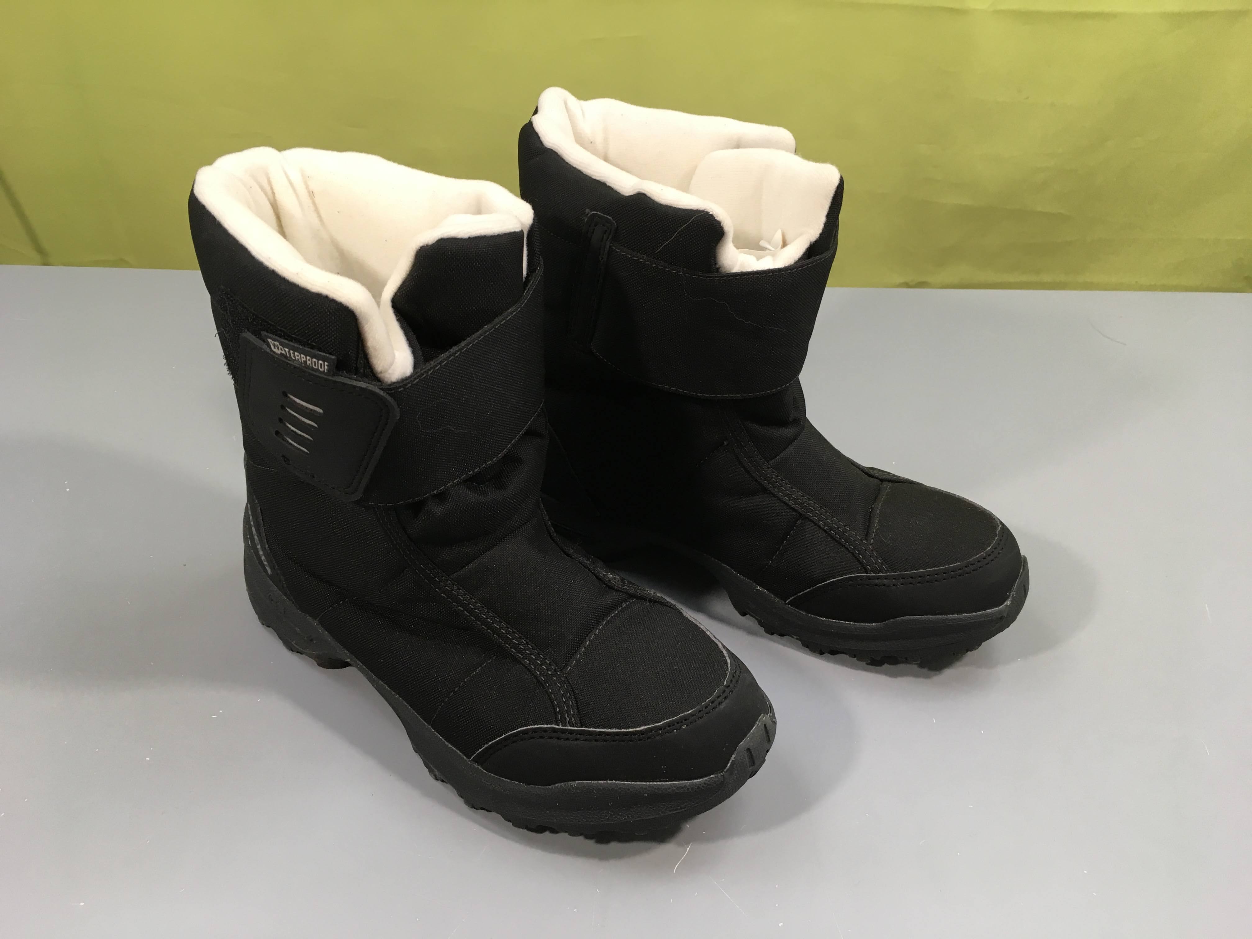 Bottes de neige noires, 36