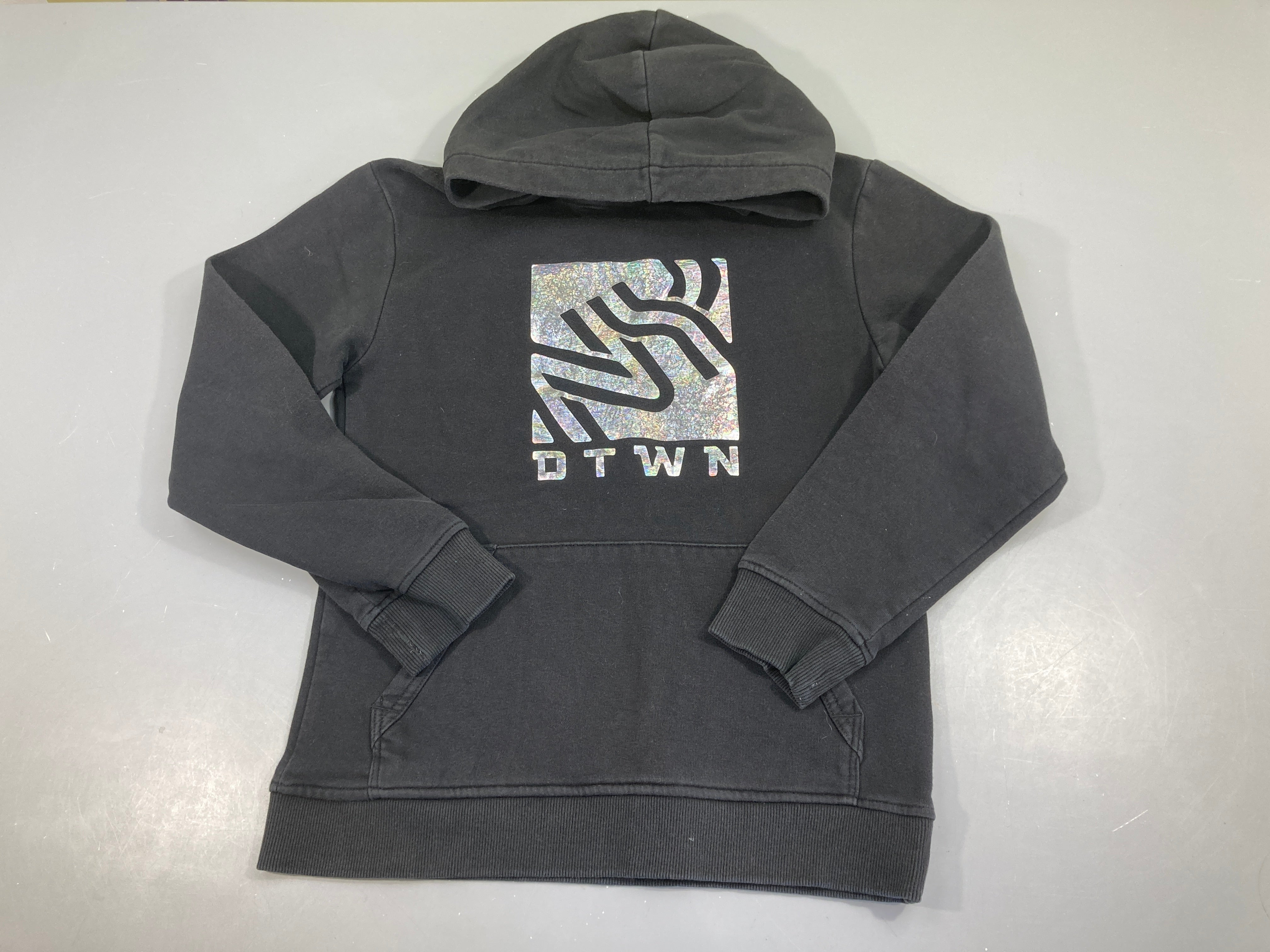 Sweat à capuche noir DTWN argenté