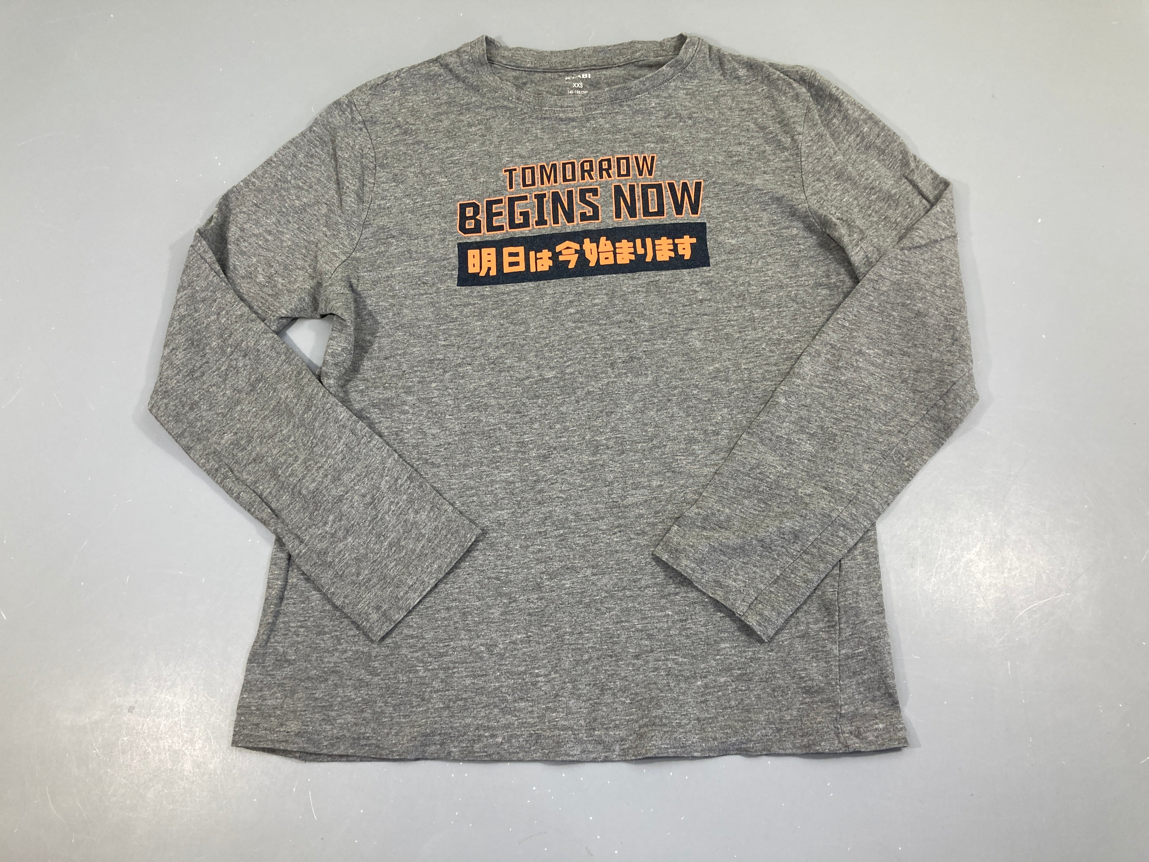 T-shirt m.l gris Tomorrow