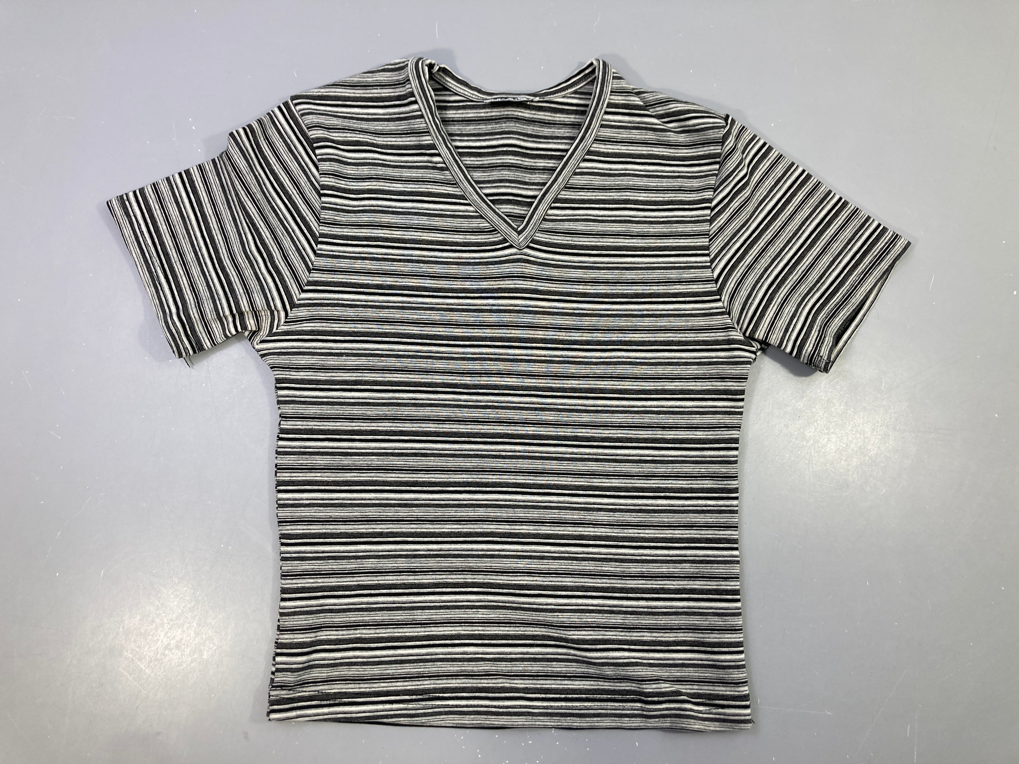 T-shirt m.c cropped rayé  gris