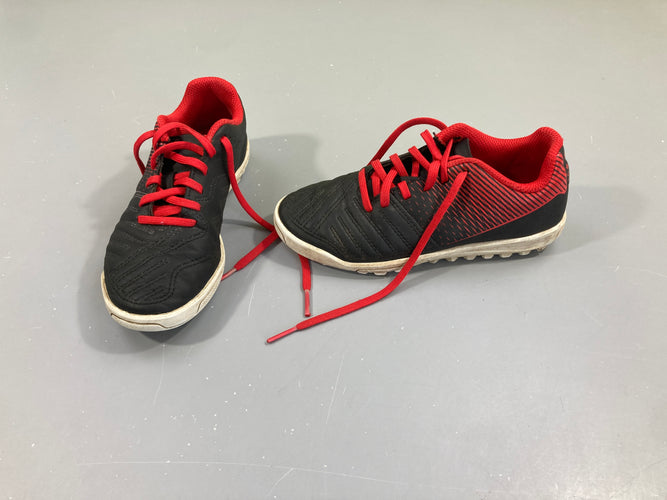 Baskets de foot noir/rouge kipsta, 30, moins cher chez Petit Kiwi