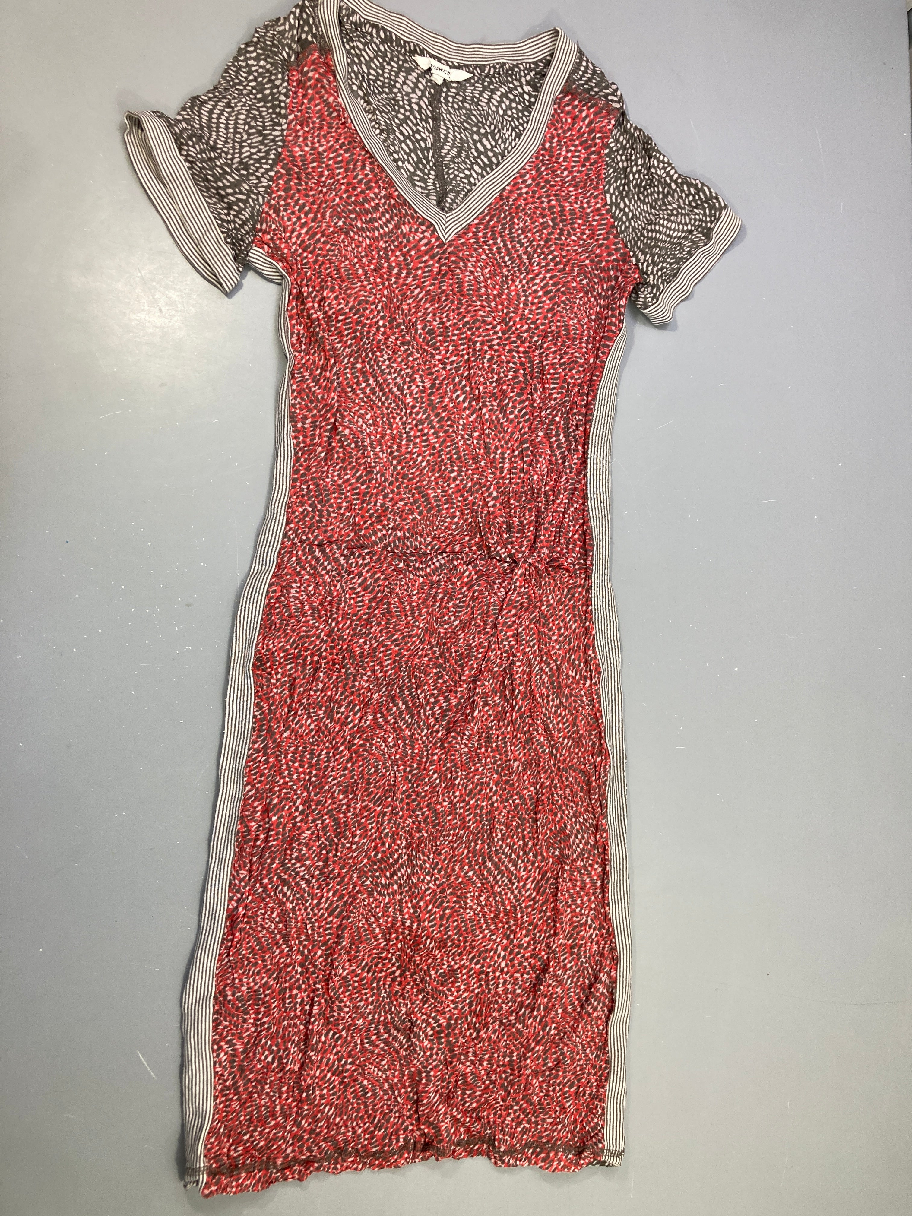 Robe voile motif léopard rouge-gris
