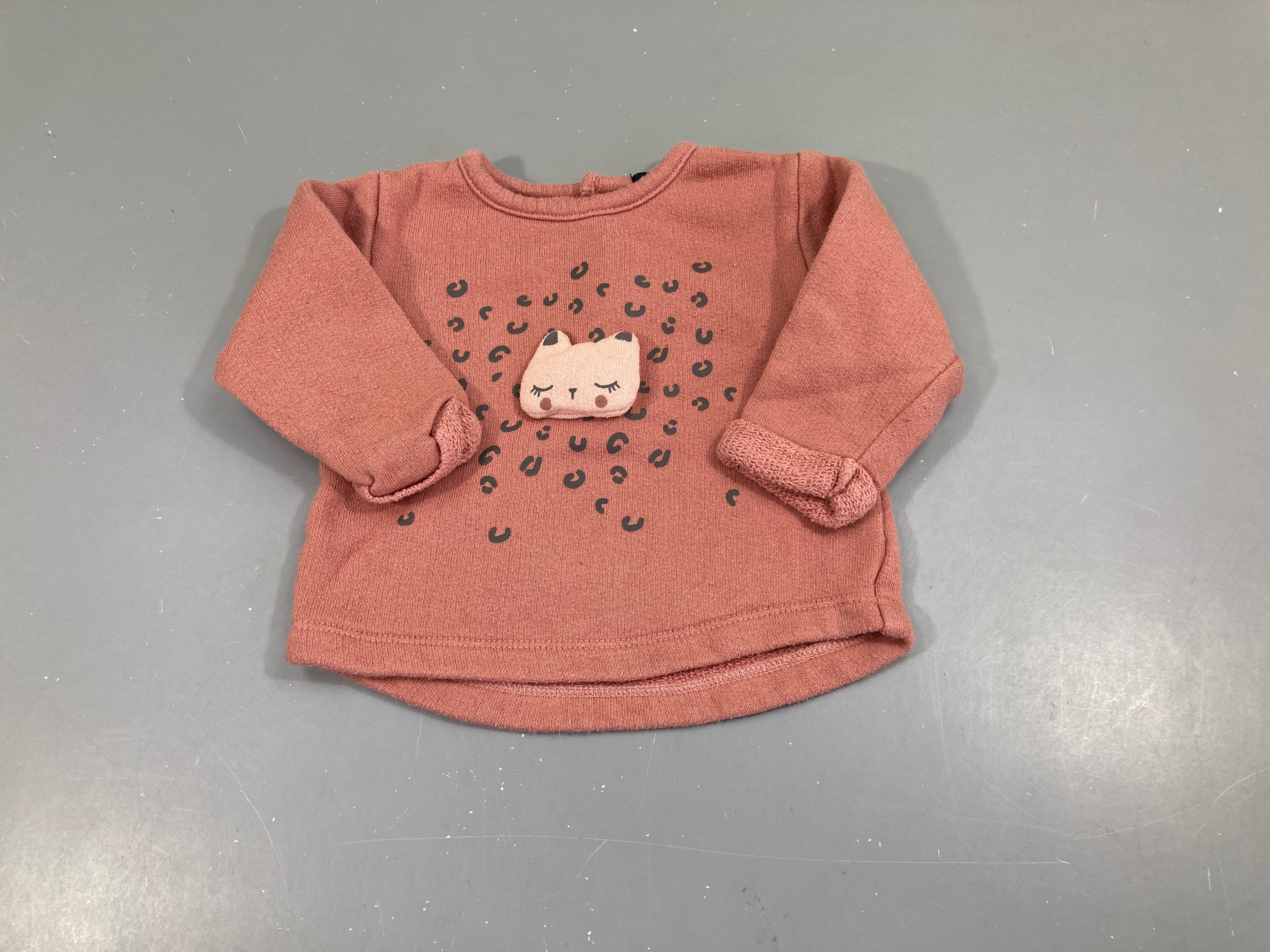 Sweat rose chat relief, bouloché