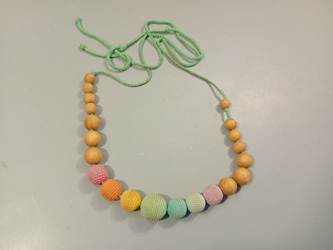 Collier d'allaitement coloré, corde  verte, moins cher chez Petit Kiwi