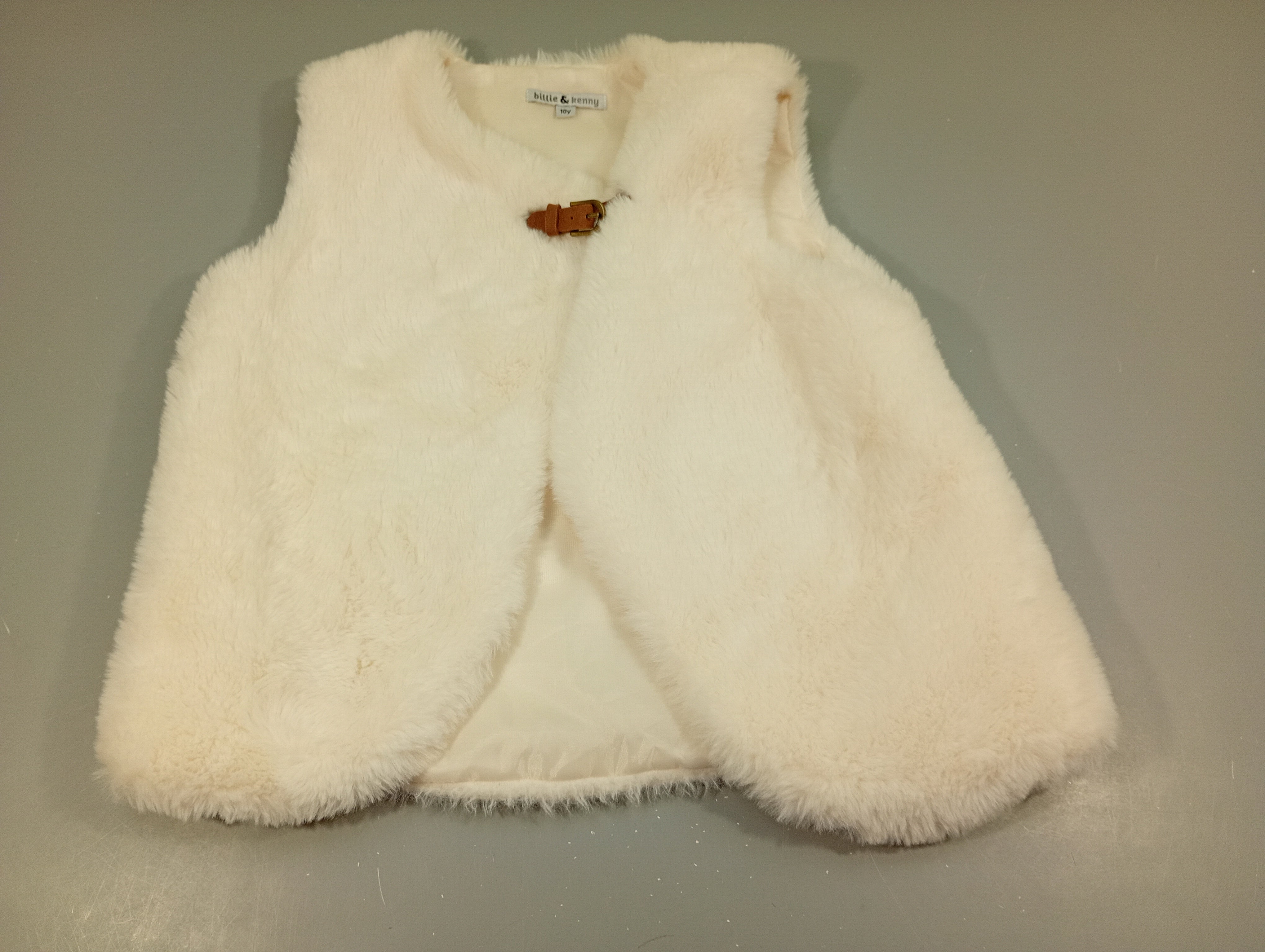 Gilet s.m peluche blanc, petite attache brune