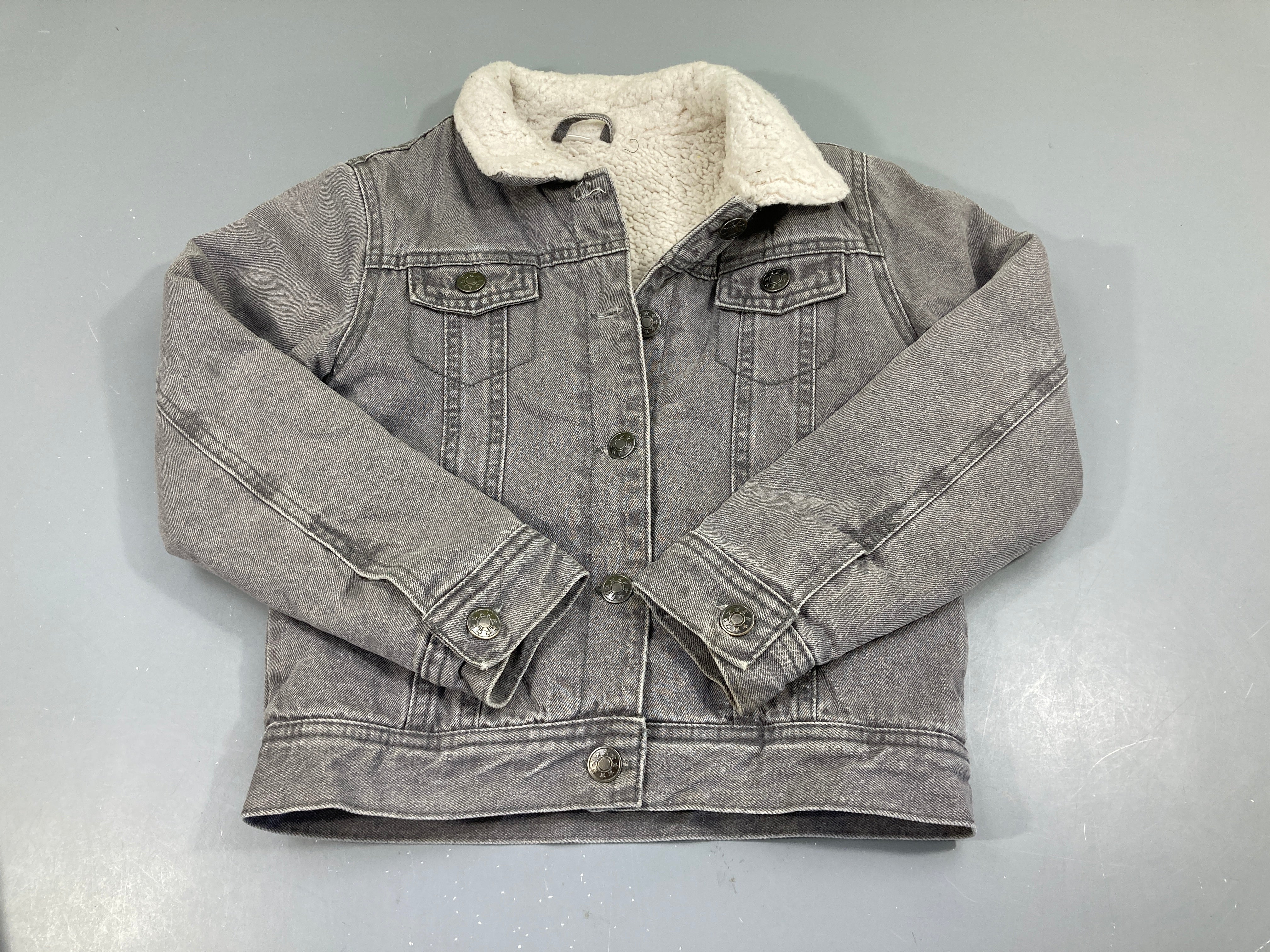 Veste en jeans gris doublé peluche