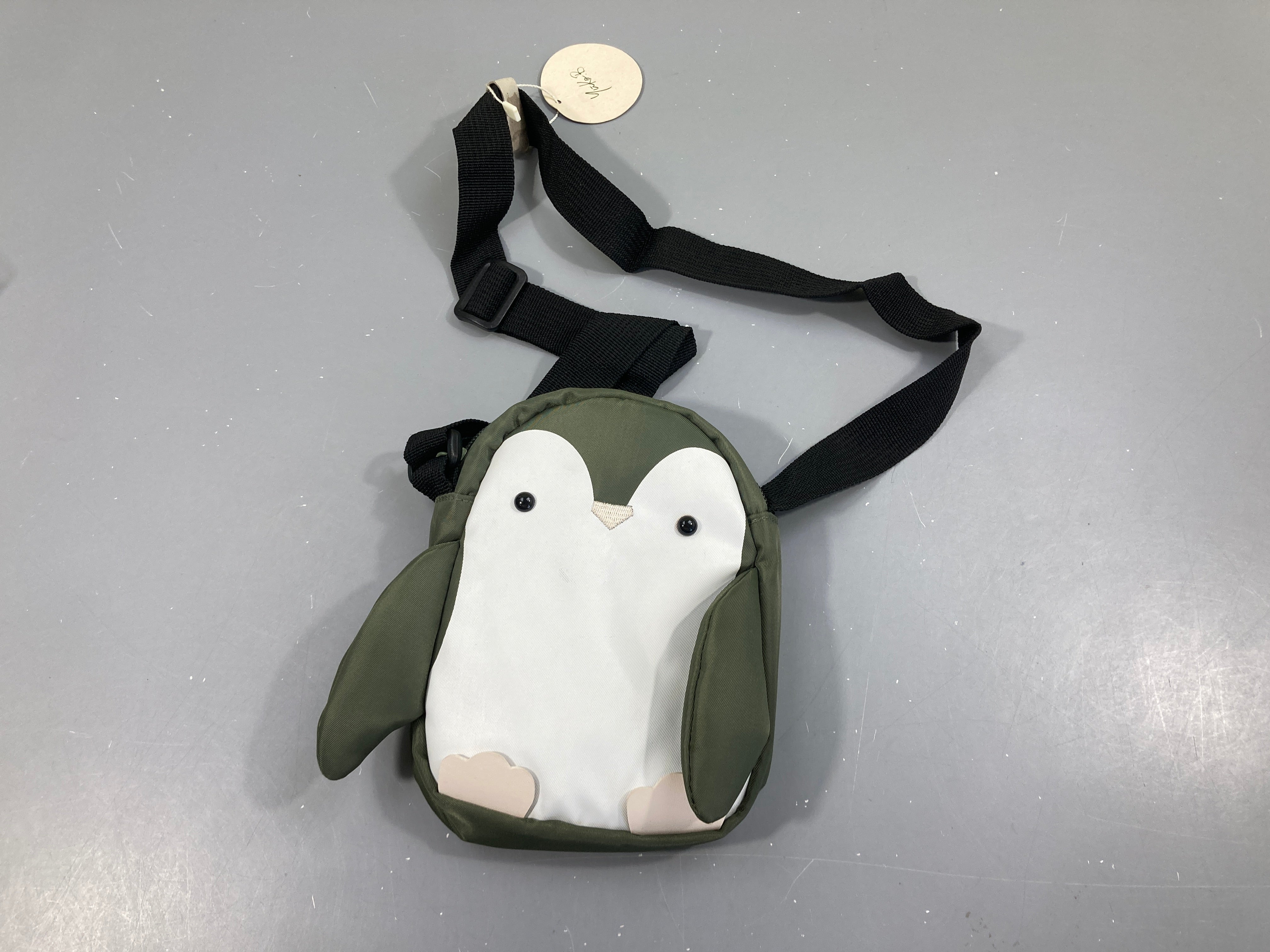 NEUF petit sac bandoulière kaki pingouin Yuko B (prix neuf 24,95€)
