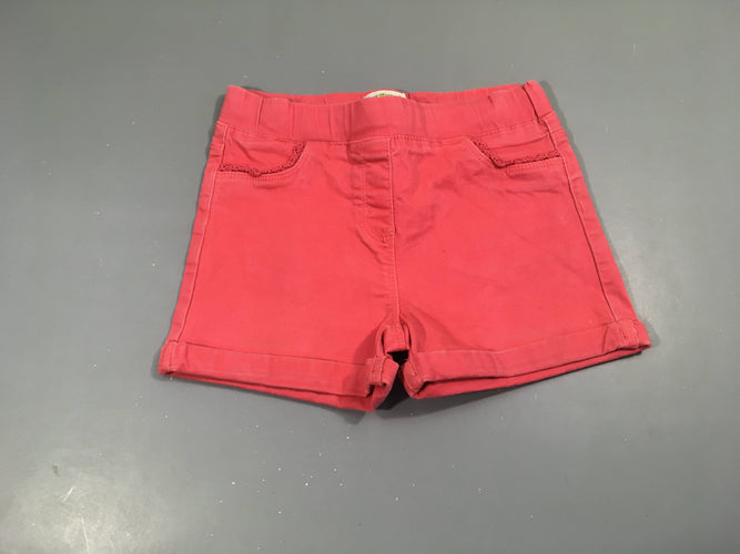 Short rose à revers , légèrement décoloré, moins cher chez Petit Kiwi