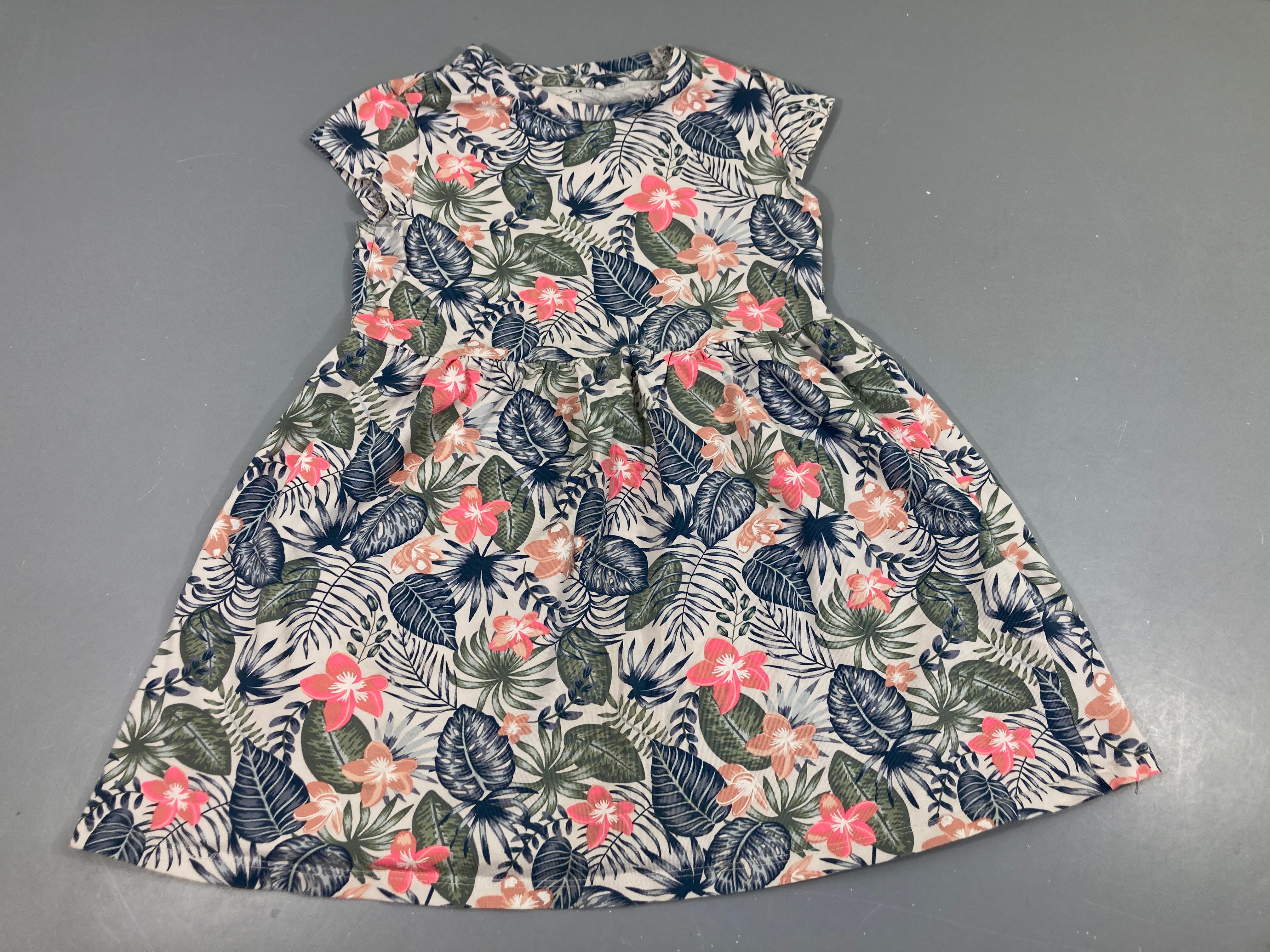 Robe m.c jersey blanc grisé fleuri Légère auréole