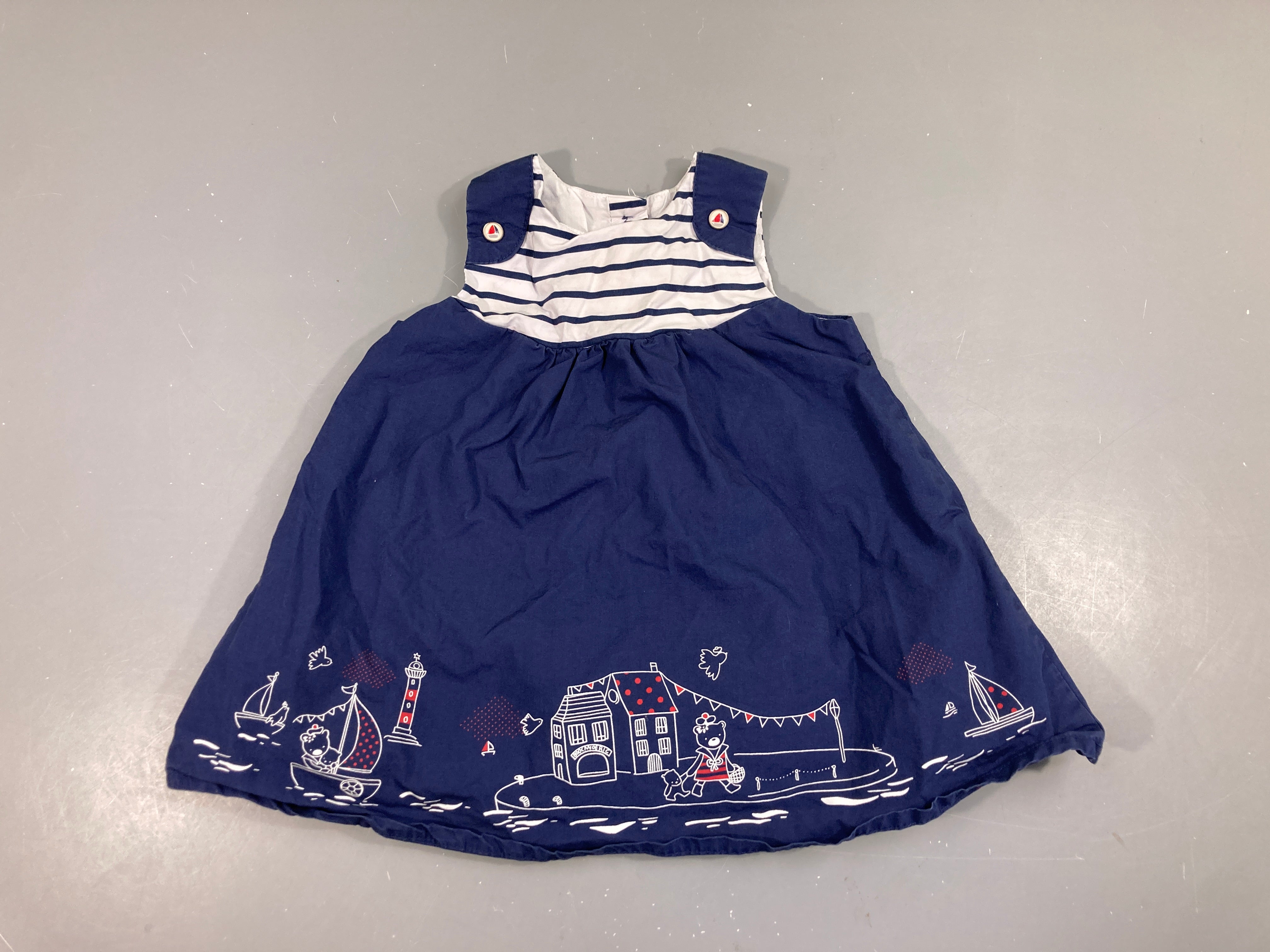 Robe s.m coton bleu foncé bateau bas doublé tulle