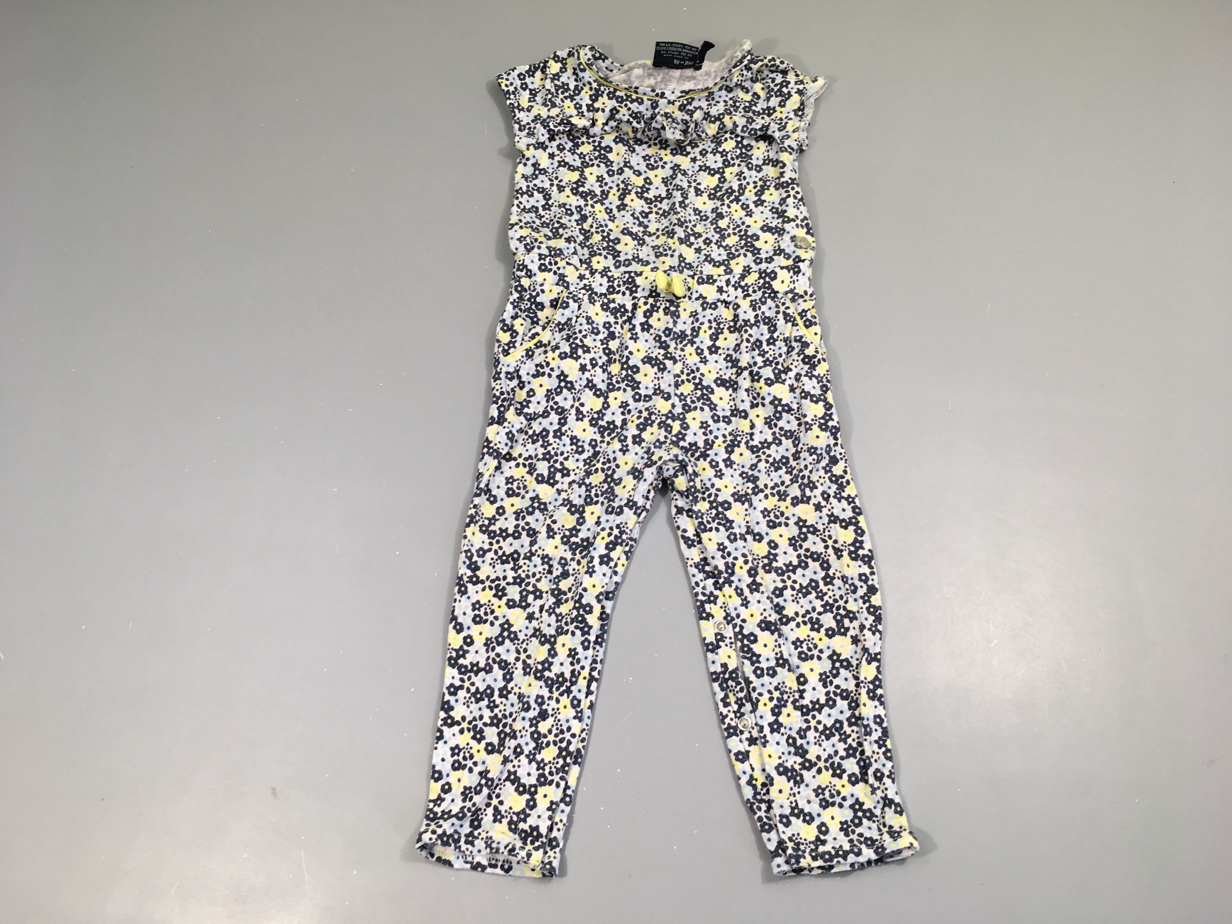 Combinaison jersey blanche fleurie bleu-jaune