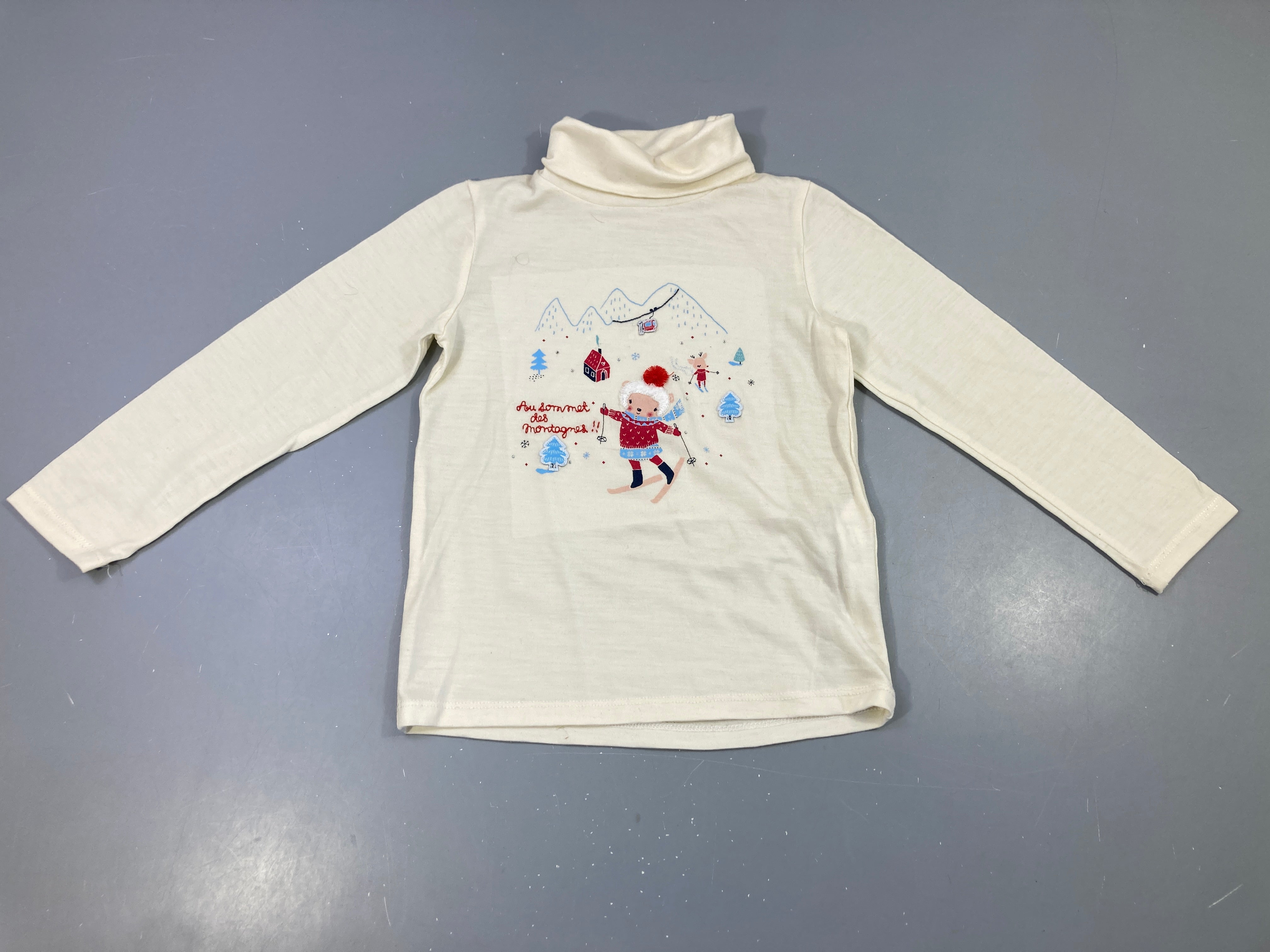 T-shirt m.l col roulé blanc, skieuse 