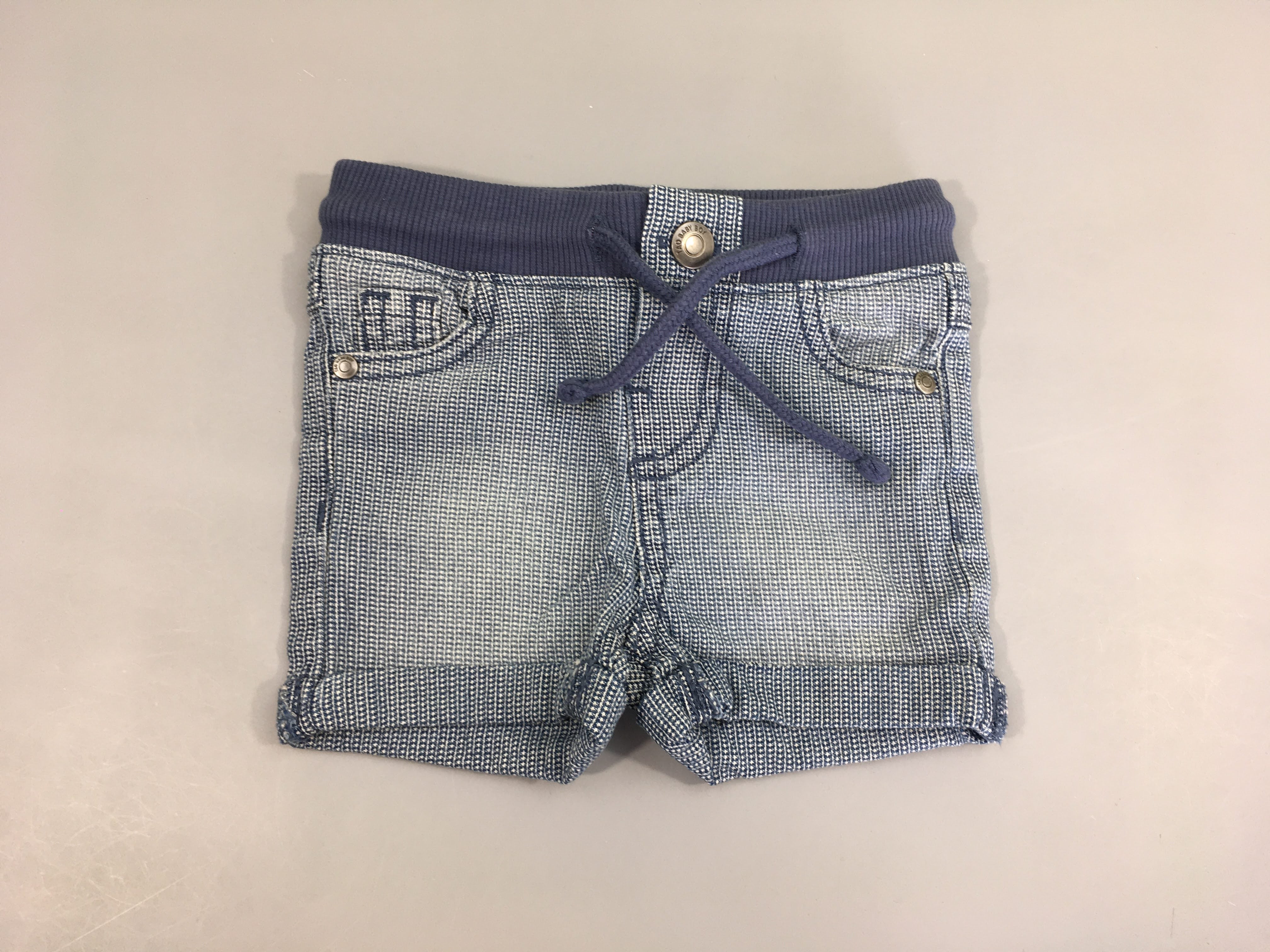 Short denim carreaux revers