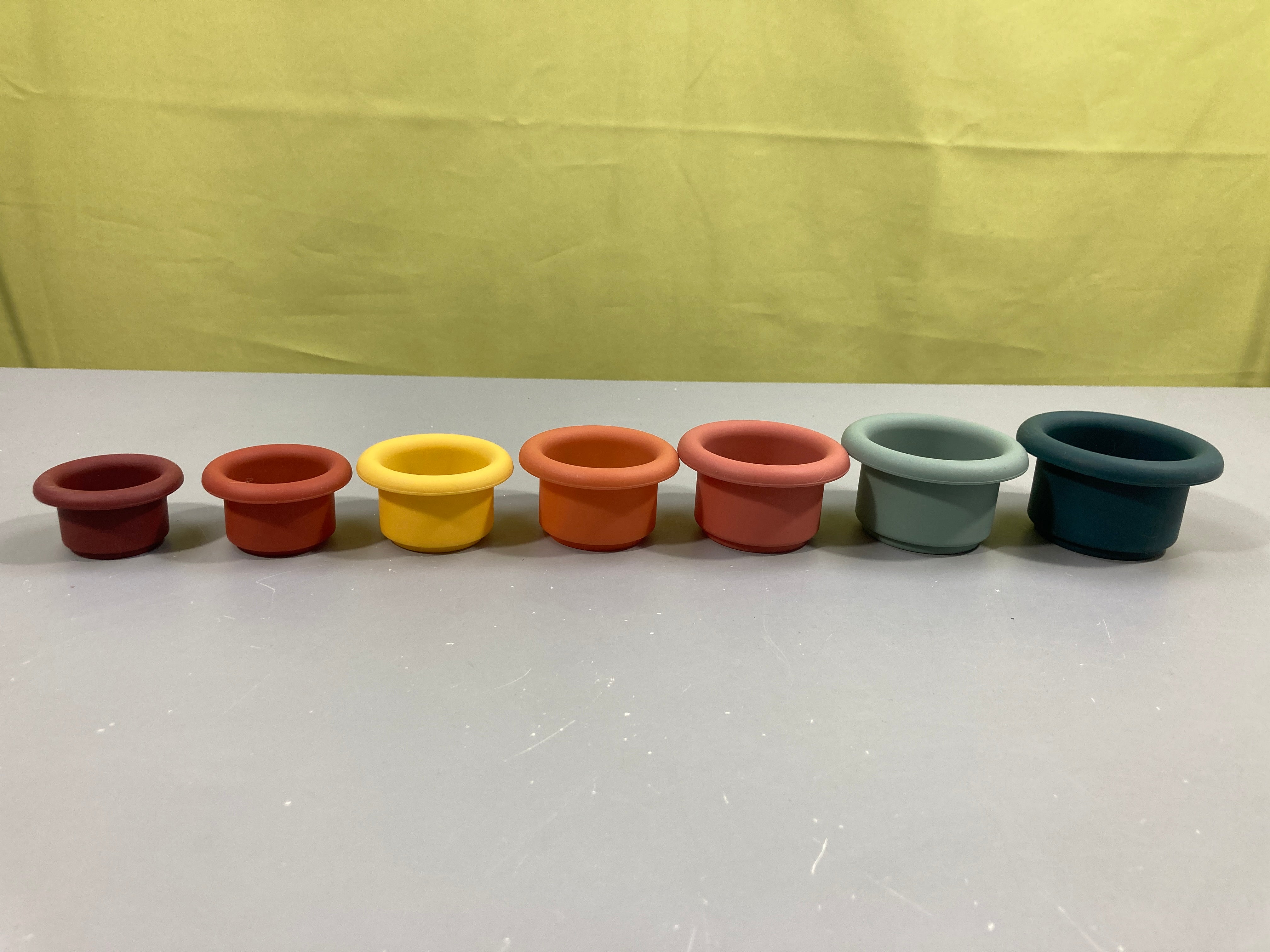 Tour d'empilage en silicone