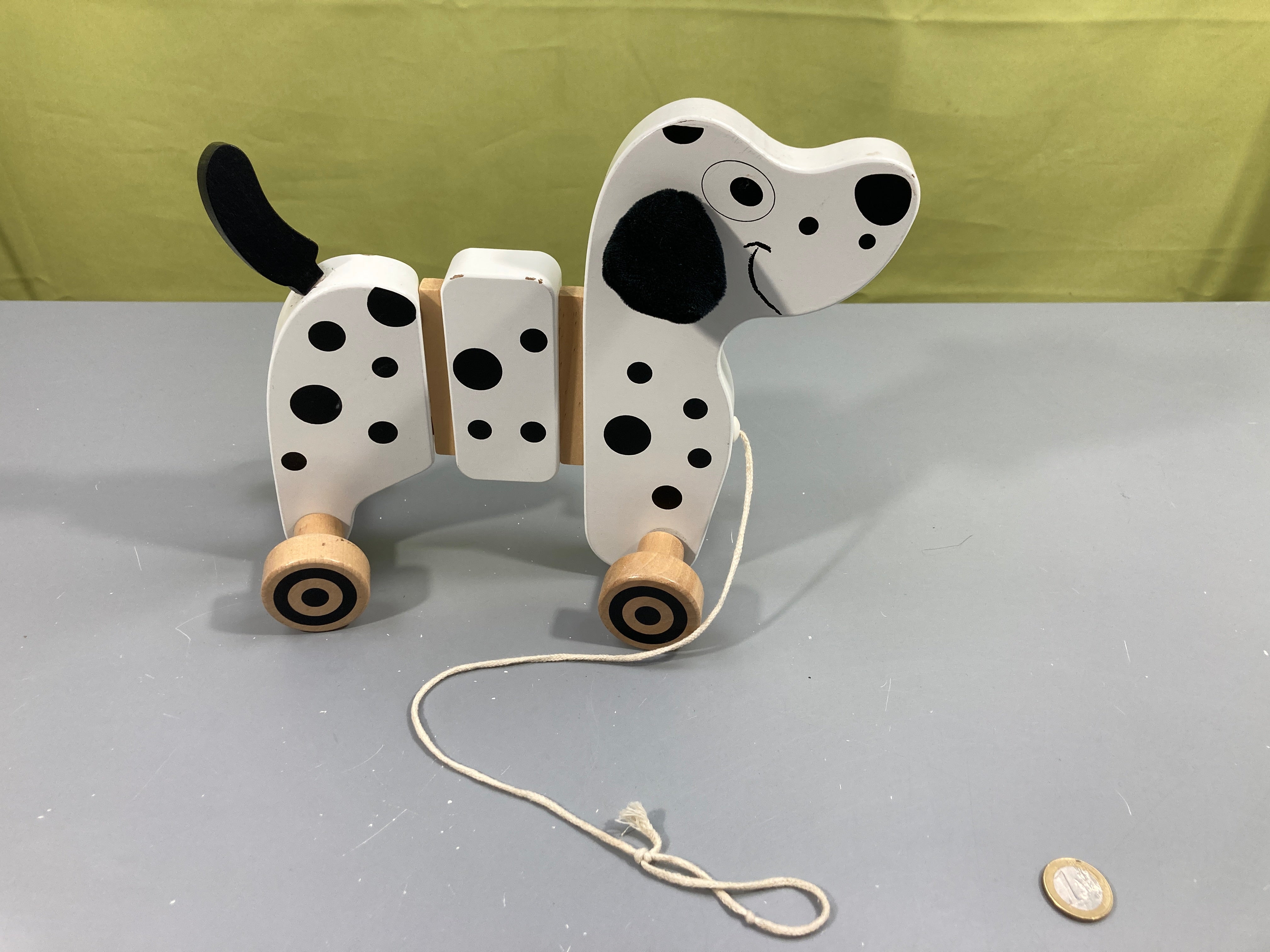 Dalmatien en bois à tirer-Qques traces de coups usure