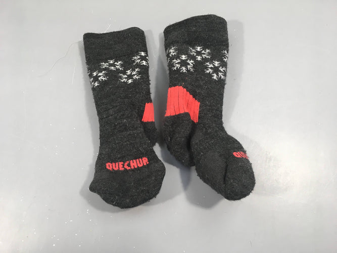 Chaussettes épaisses gris foncé, P 23-26, boulochées, moins cher chez Petit Kiwi