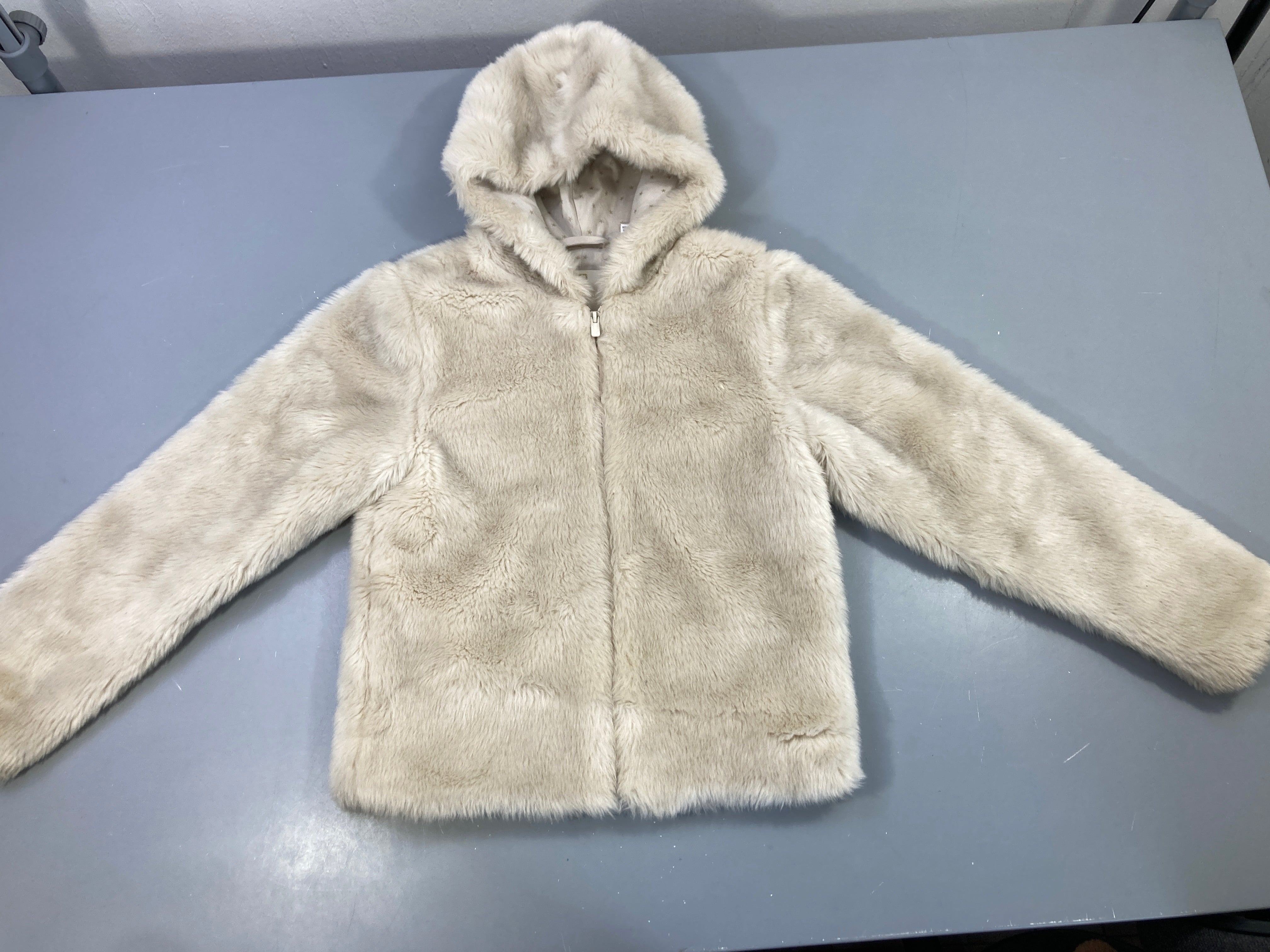 Veste zipppée à capuche,  peluche beige clair