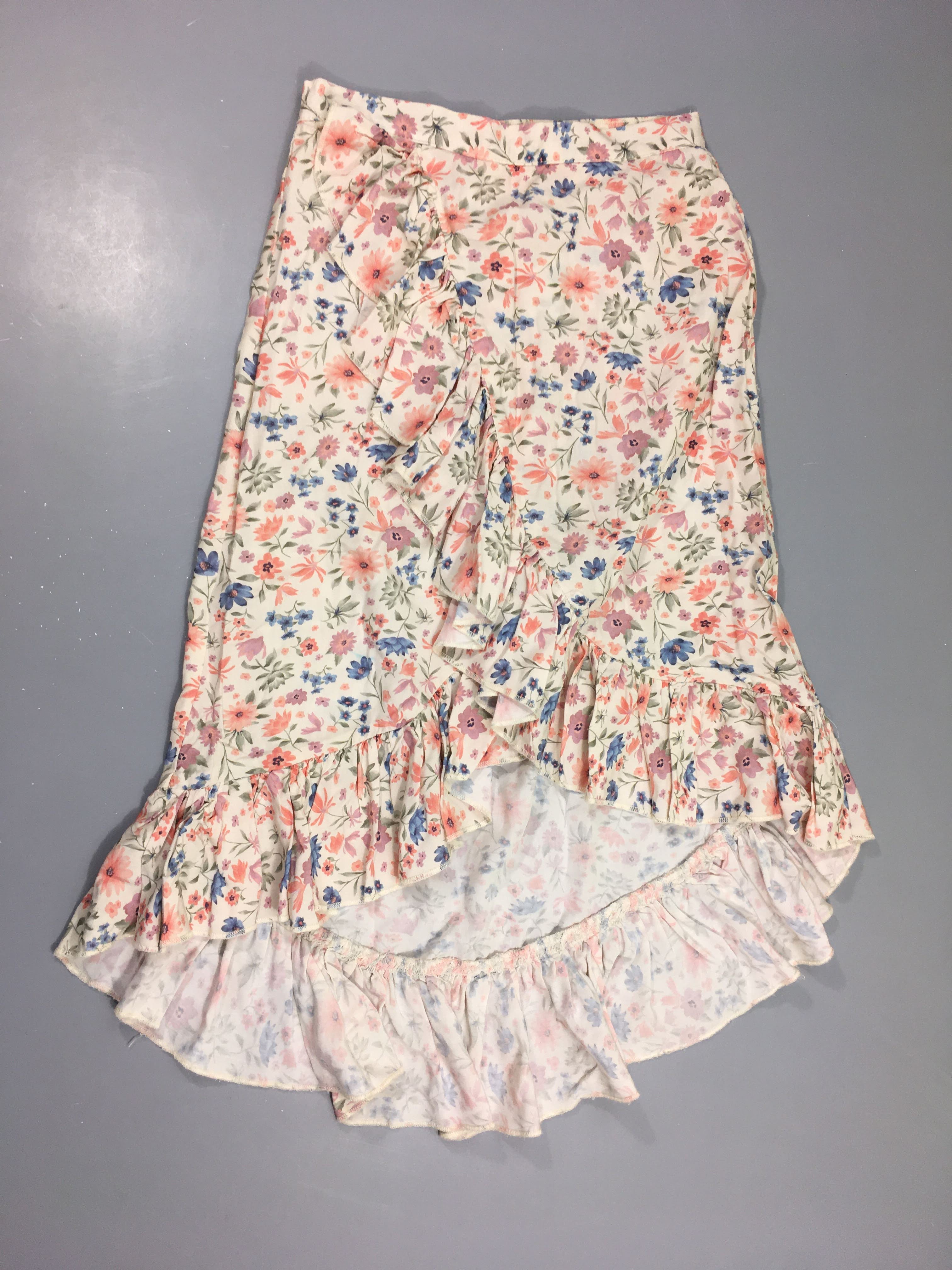 Jupe longue blanc fleurie rose bleu froufrou