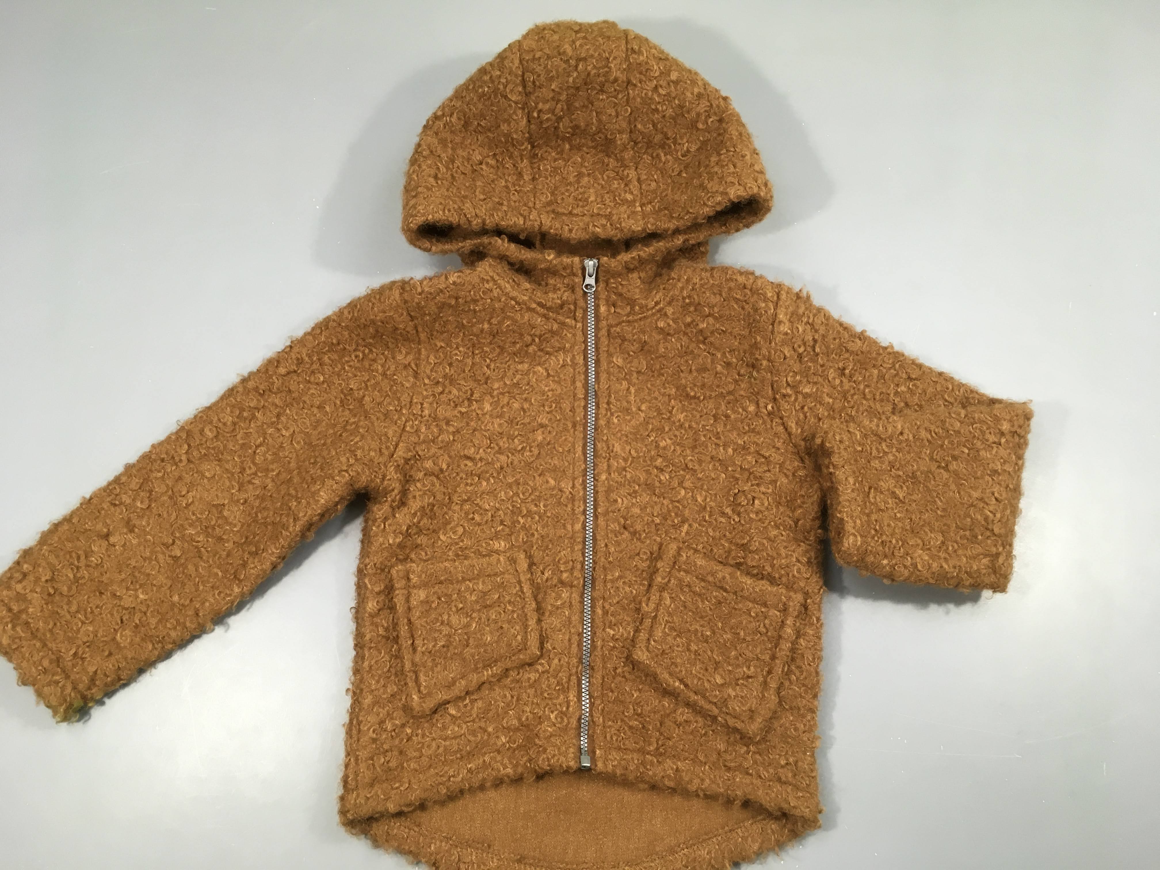 Gilet à capuche peluche ocre