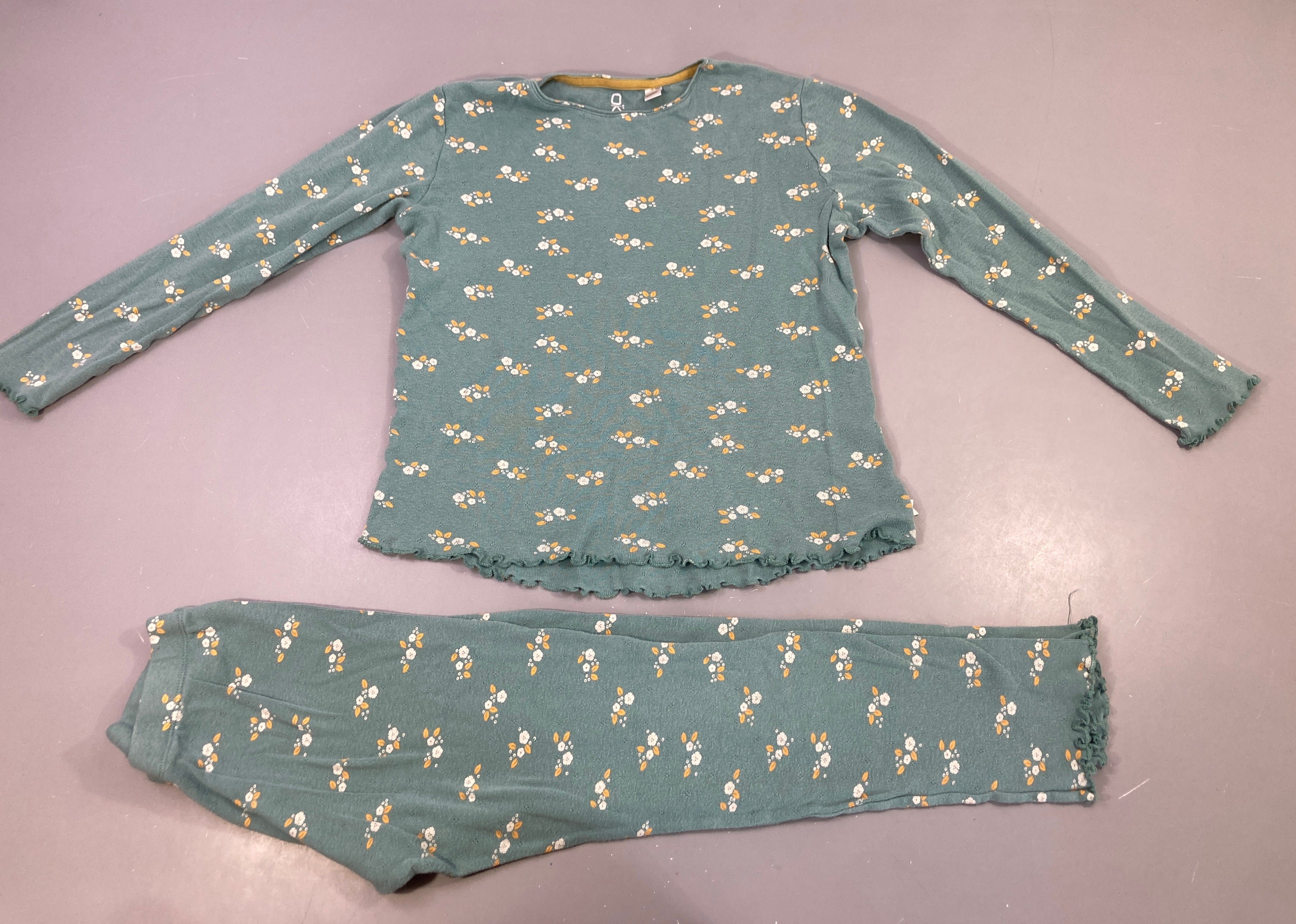 Pyjama 2 pièces jersey vert fleuri, bouloché