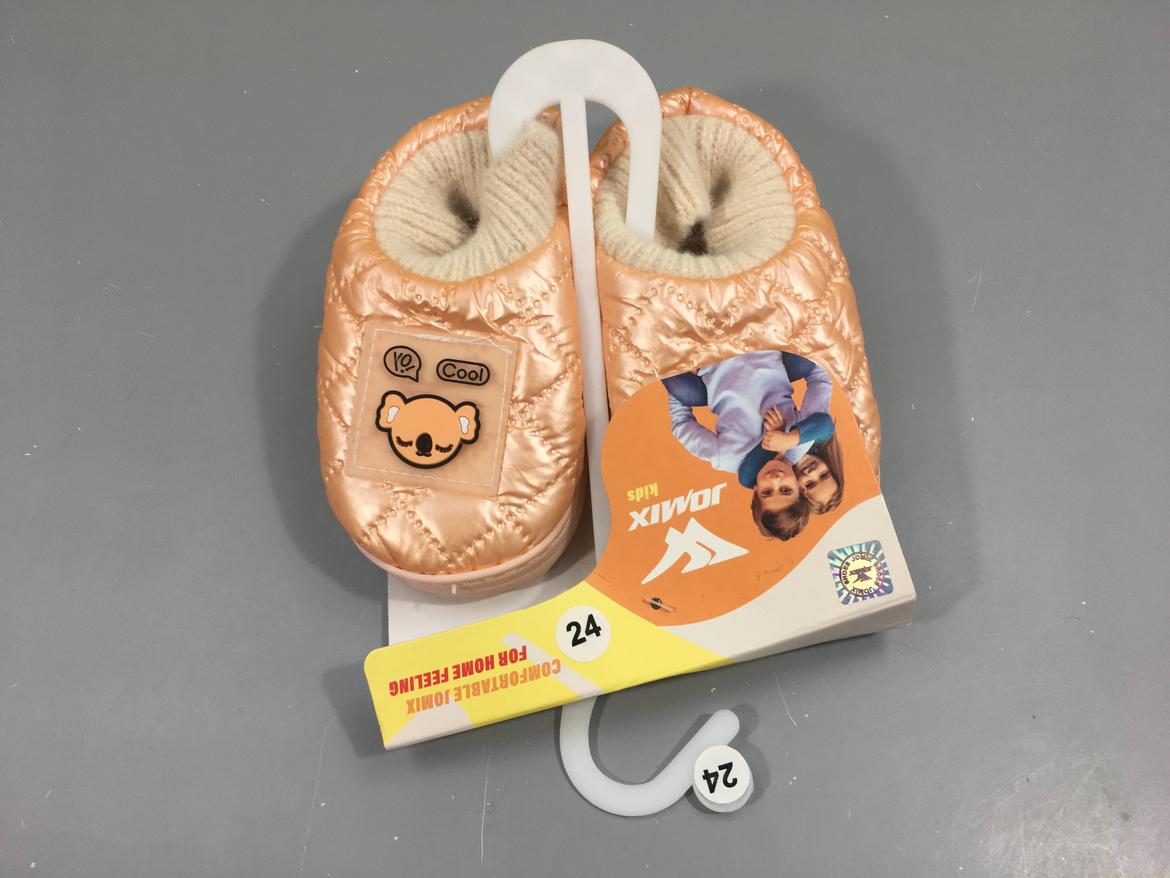 Pantoufles matelassées rose na.cré, P 24