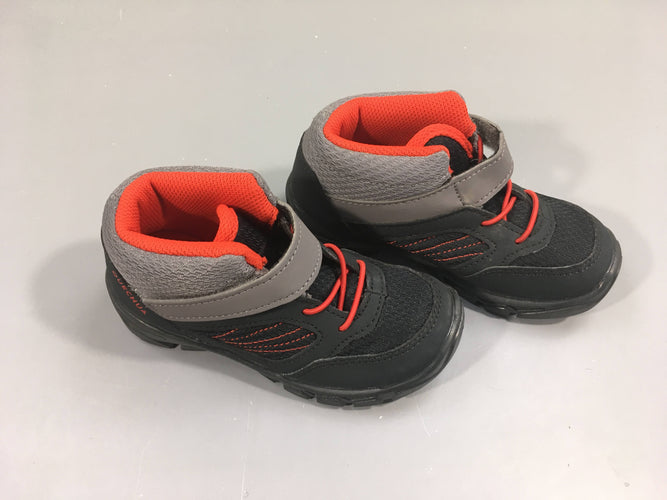 Chaussures de randonnée noir et rouge, P 26 NEUF, moins cher chez Petit Kiwi