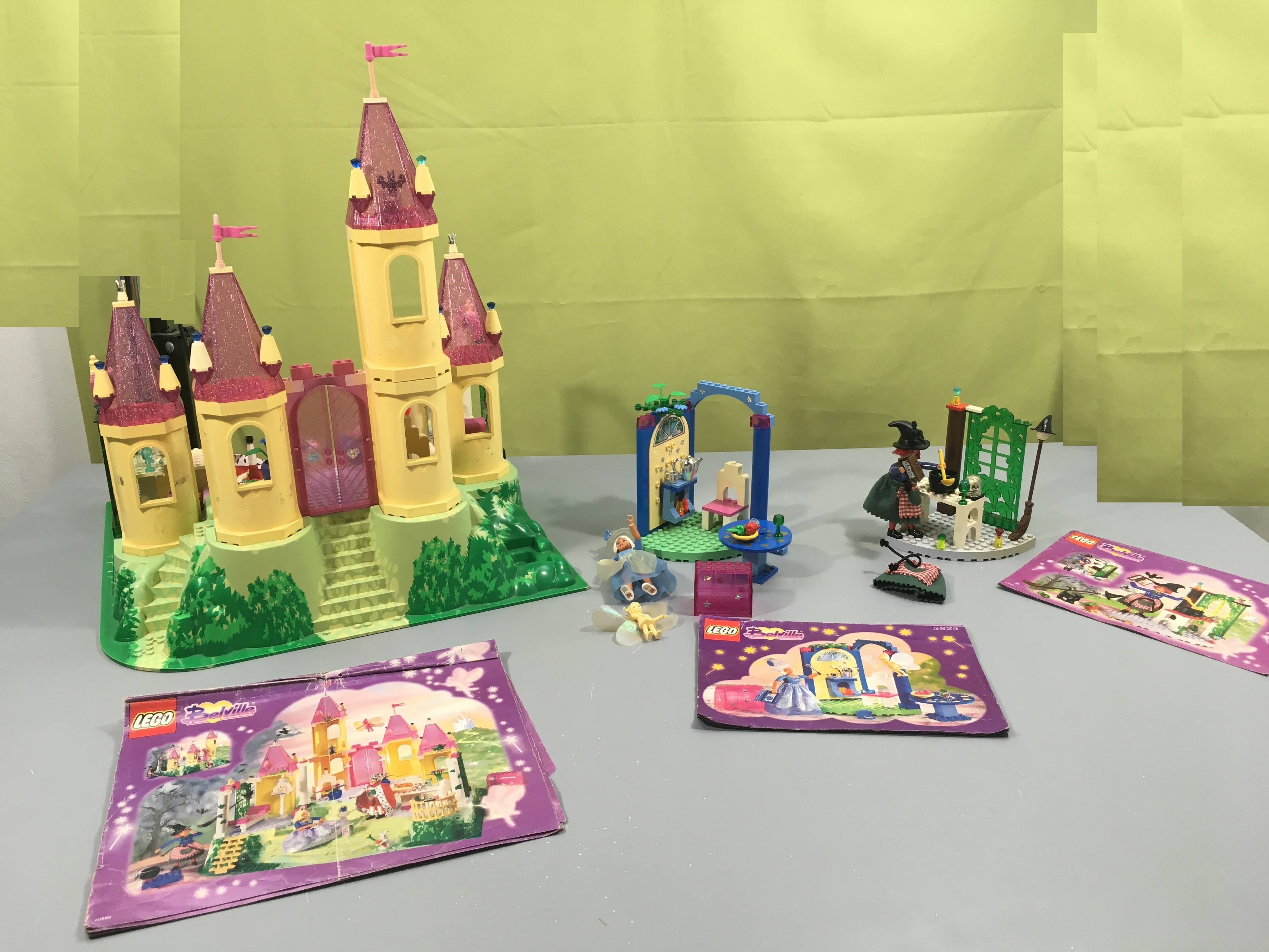 Lot de Lego Vintage Belville Le château + Le repaire de Crapotine la sorcière 5804 + Le palais de la reine des fées 5825 6-10a En l'état, poussiereux