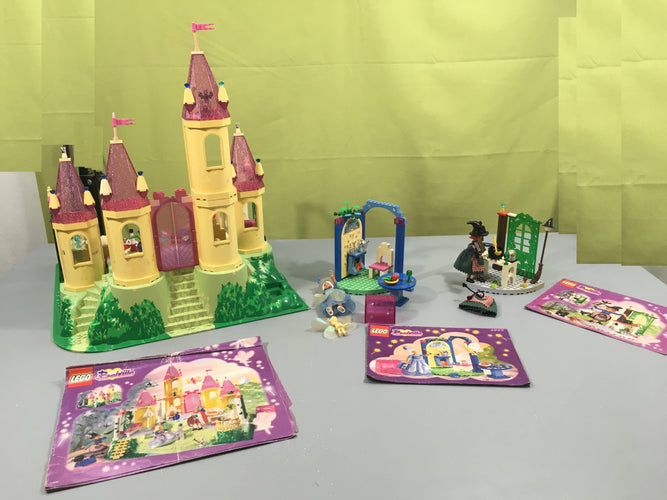 Lot de Lego Vintage Belville Le château + Le repaire de Crapotine la sorcière 5804 + Le palais de la reine des fées 5825 6-10a En l'état, poussiereux, moins cher chez Petit Kiwi