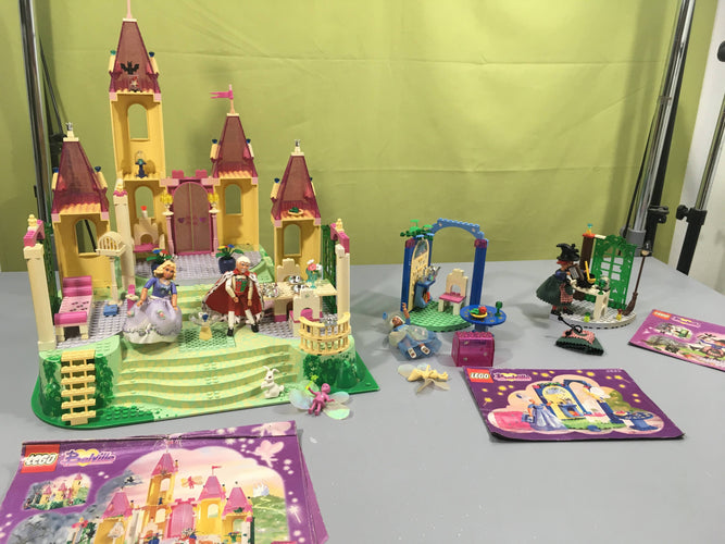 Lot de Lego Vintage Belville Le château + Le repaire de Crapotine la sorcière 5804 + Le palais de la reine des fées 5825 6-10a En l'état, poussiereux, moins cher chez Petit Kiwi