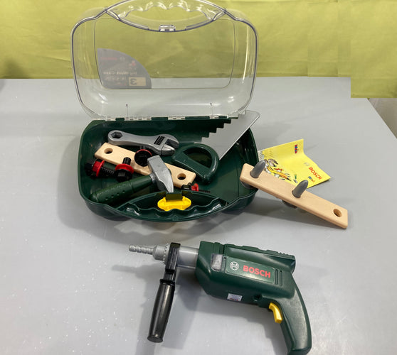 Grande boite à outils Bosch - complet, moins cher chez Petit Kiwi