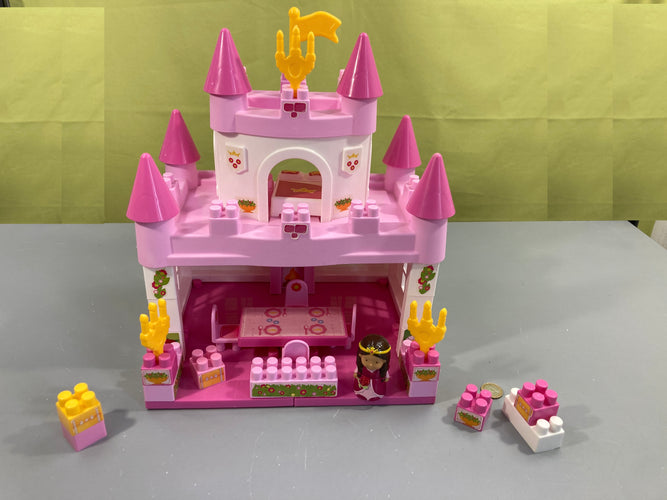 Château de princesse Abrick, 3078, Écoiffier, vendu tel que sur la photo, moins cher chez Petit Kiwi