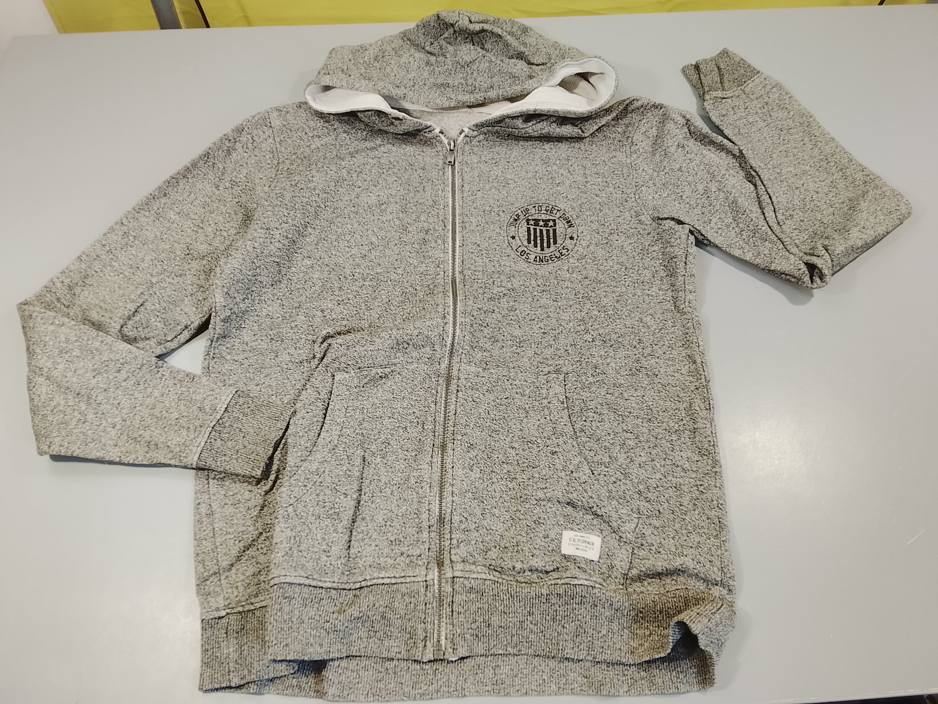 Gilet zippé à capuche gris chiné